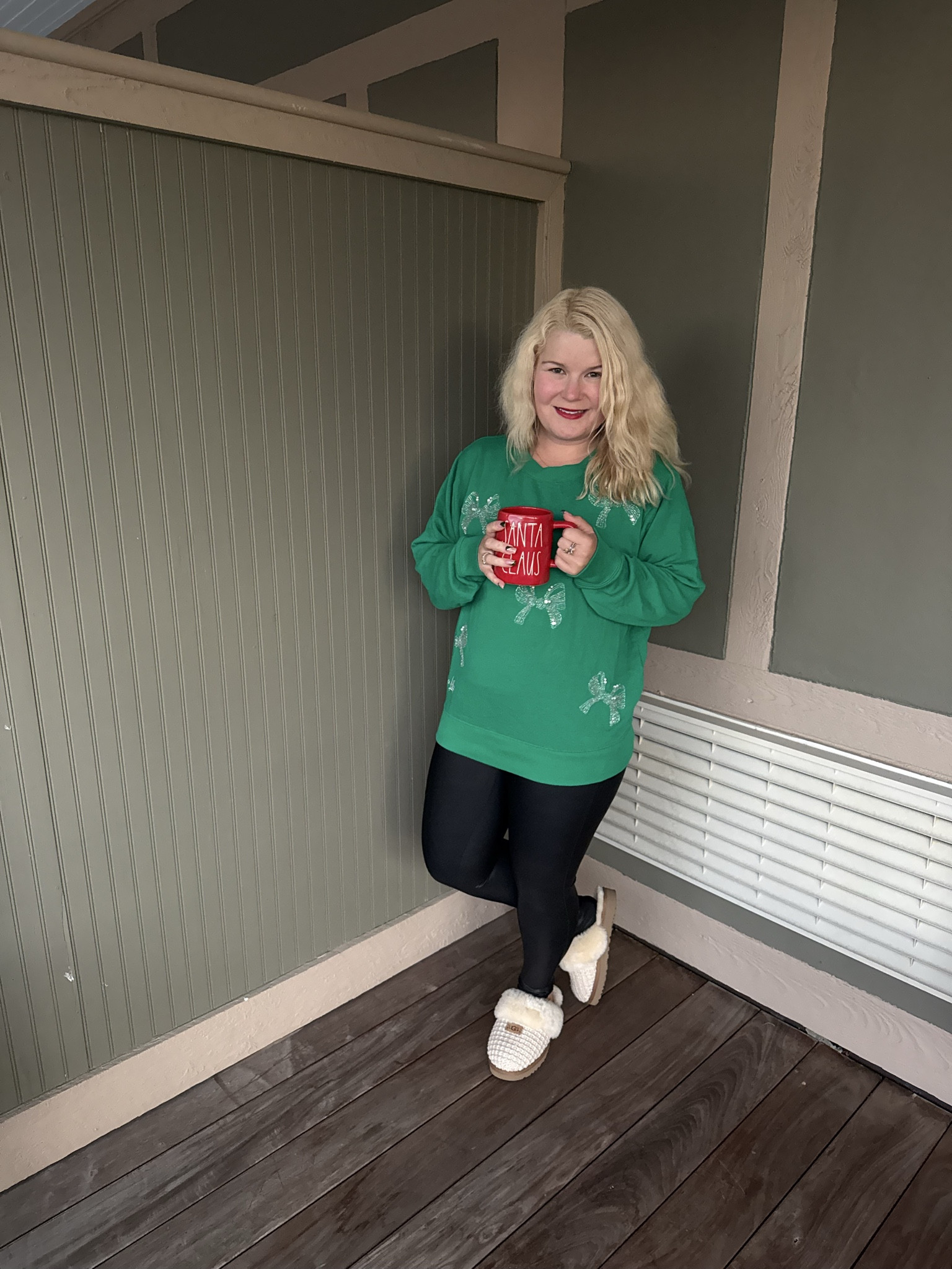 Weekend ootd. Love a great holiday sweater. 

#LTKootd #LTKPetite #LTKHoliday