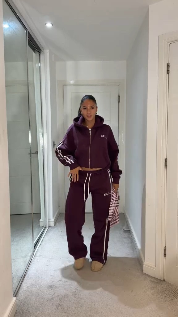 Cozy autumn outfit 🤎🍂 The perfect combo of my **Kaiia tracksuit** and **EGO brown fur coat** — comfy, cosy and still cute enough for autumn days.

#CozyAutumnOutfit #AutumnOutfit #AutumnStyle #BrownFurCoat #EGO #Kaiia #KaiiaTracksuit #TracksuitStyle #CozyStyle #AutumnFashion #LTKStyle #LTKCreator #OutfitInspo #AutumnVibes

#LTKFashionMonth #LTKautumn #LTKstyletip