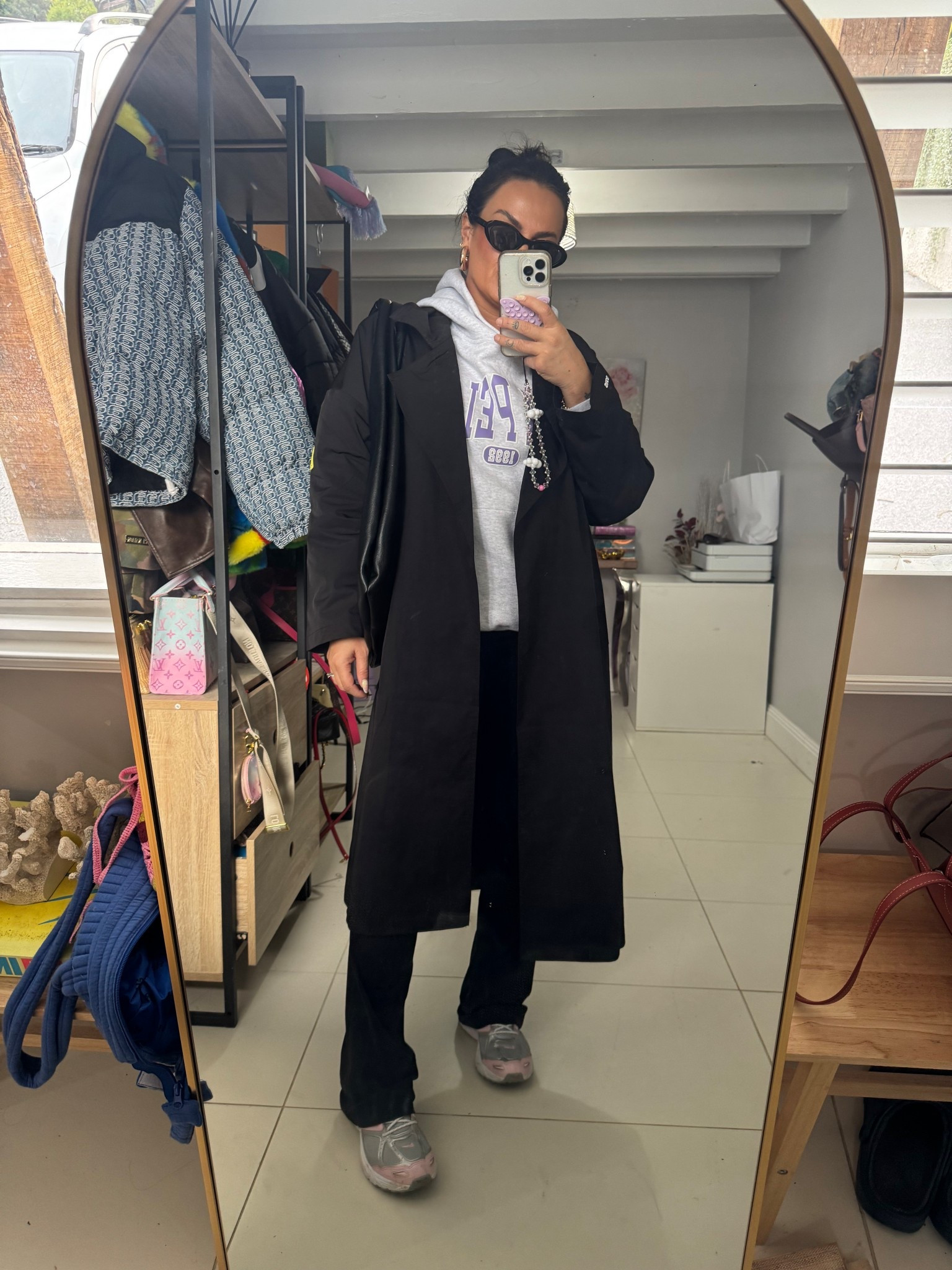 A trench coat always elevates an activewear look 

#LTKstyletip #LTKaustralia #LTKautumn