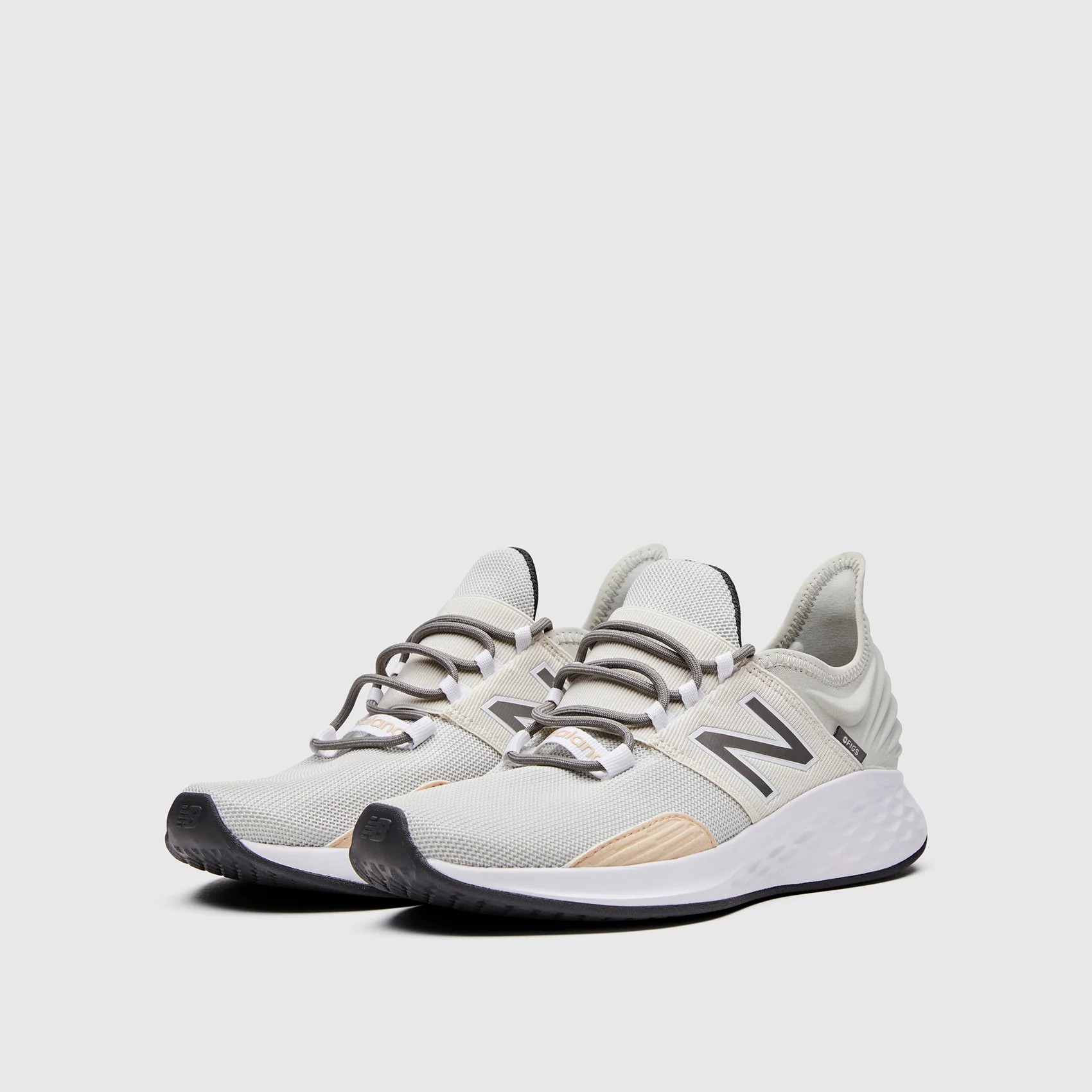 FIGS | New Balance ROAV Unisex - Grey | FIGS