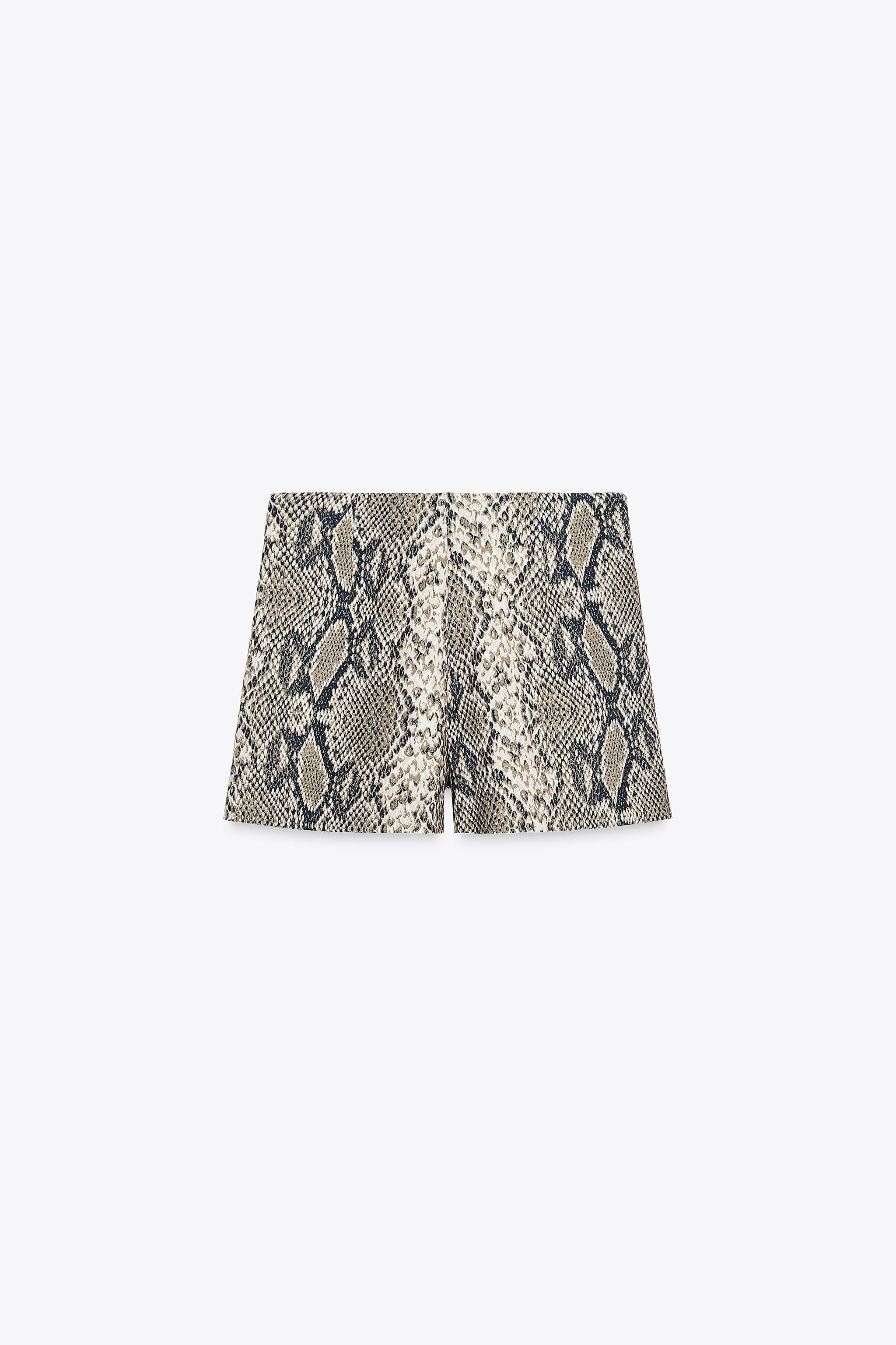 ASYMMETRICAL CULOTTE SKIRT WITH APPLIQUE | Zara US