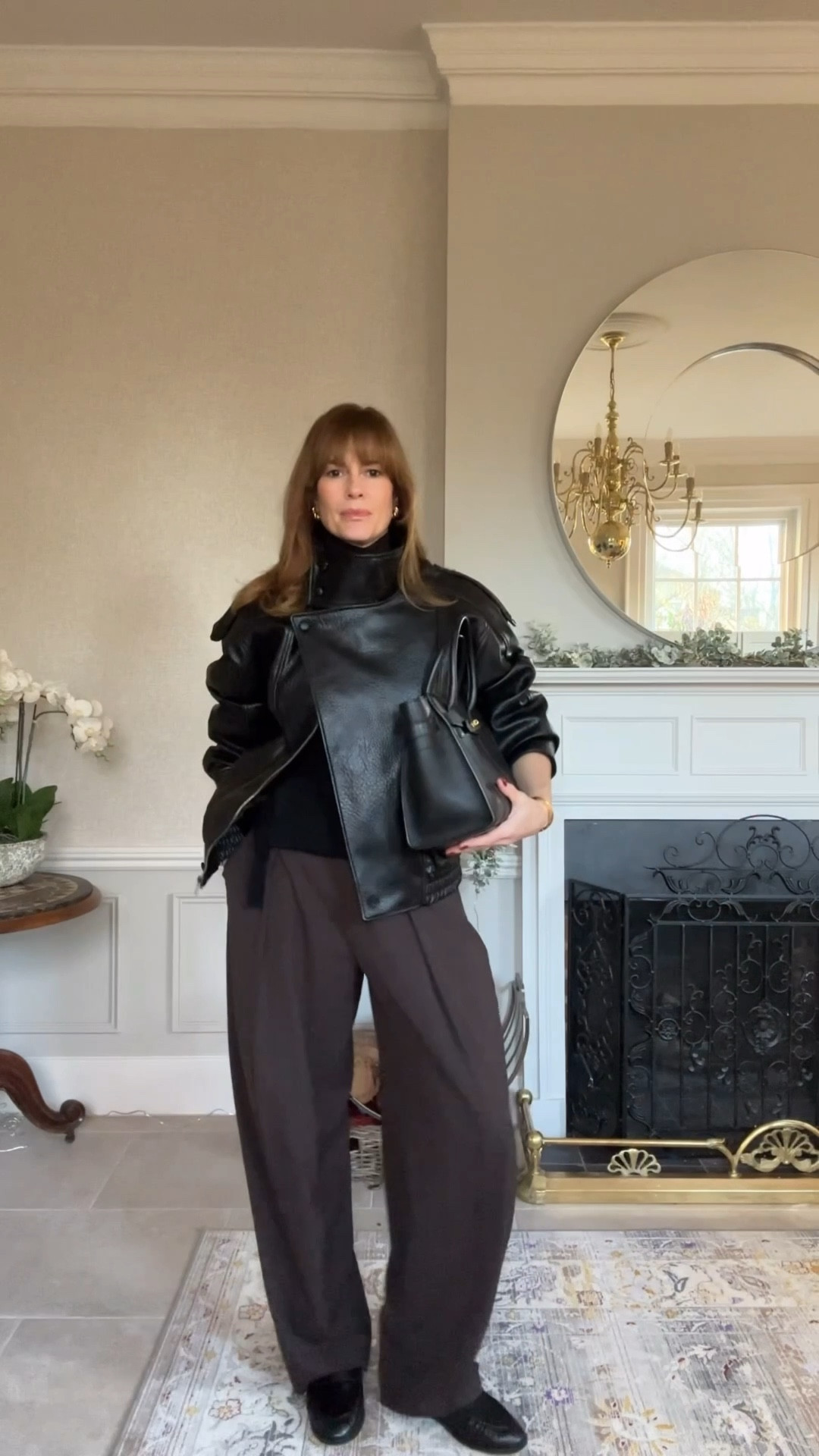 Black and brown outfit
Viral Zara leather jacket size M
Brown balloon trousers size 10
Heattech turtleneck top
Black loafers
Black Mulberry bag  

#LTKwinter #LTKstyletip #LTKuk