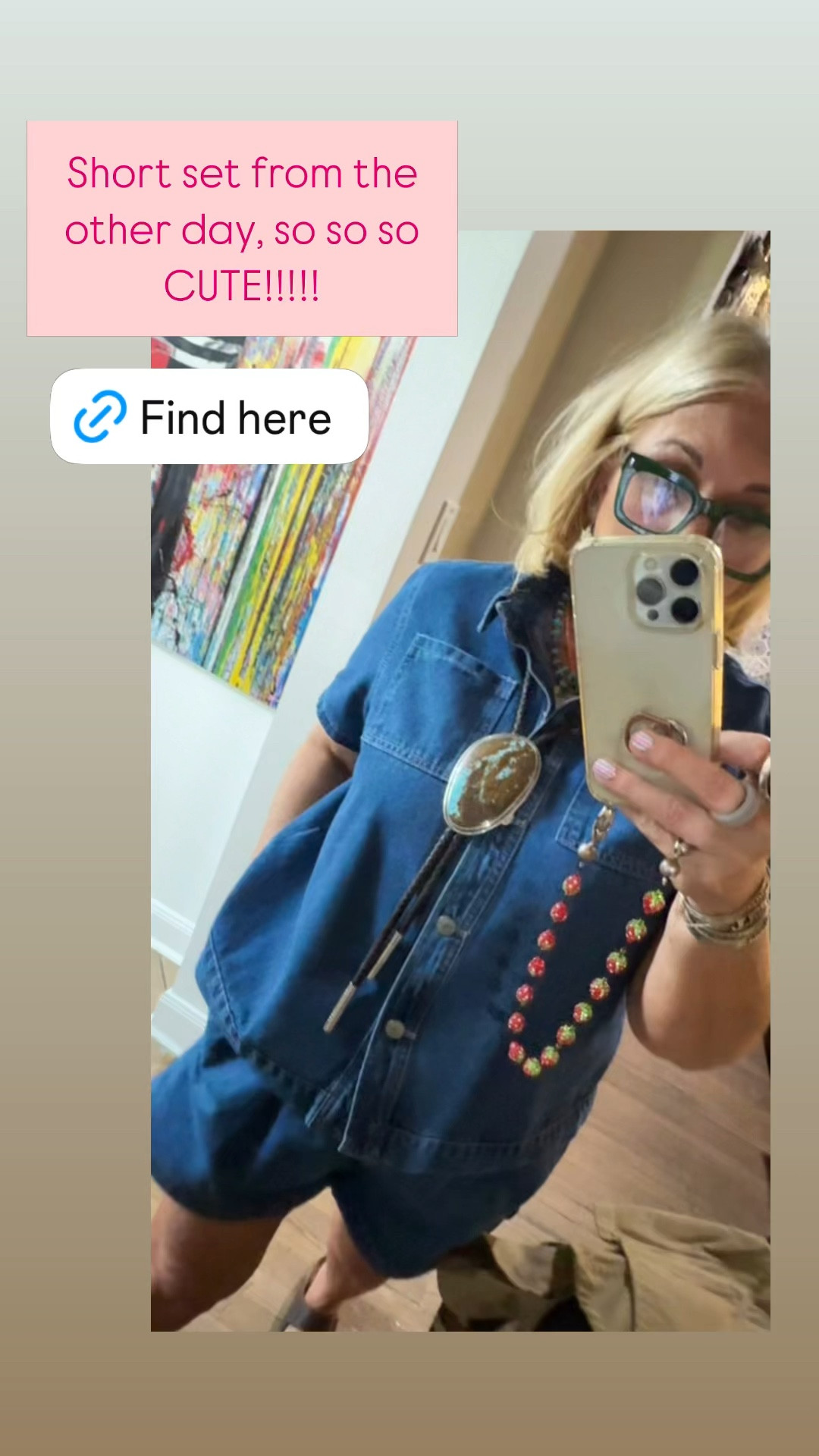 Love this set so much I bought two colors. Wearing large. True to size. It’s GREAT!!!!