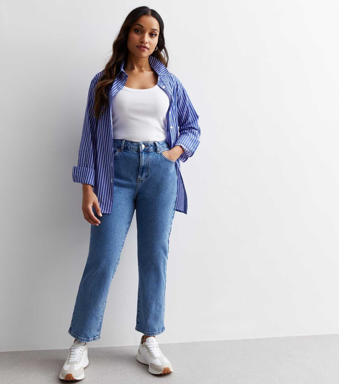 Petite Blue Ankle Grazing Hannah Straight Leg Jeans | New Look | New Look (UK)