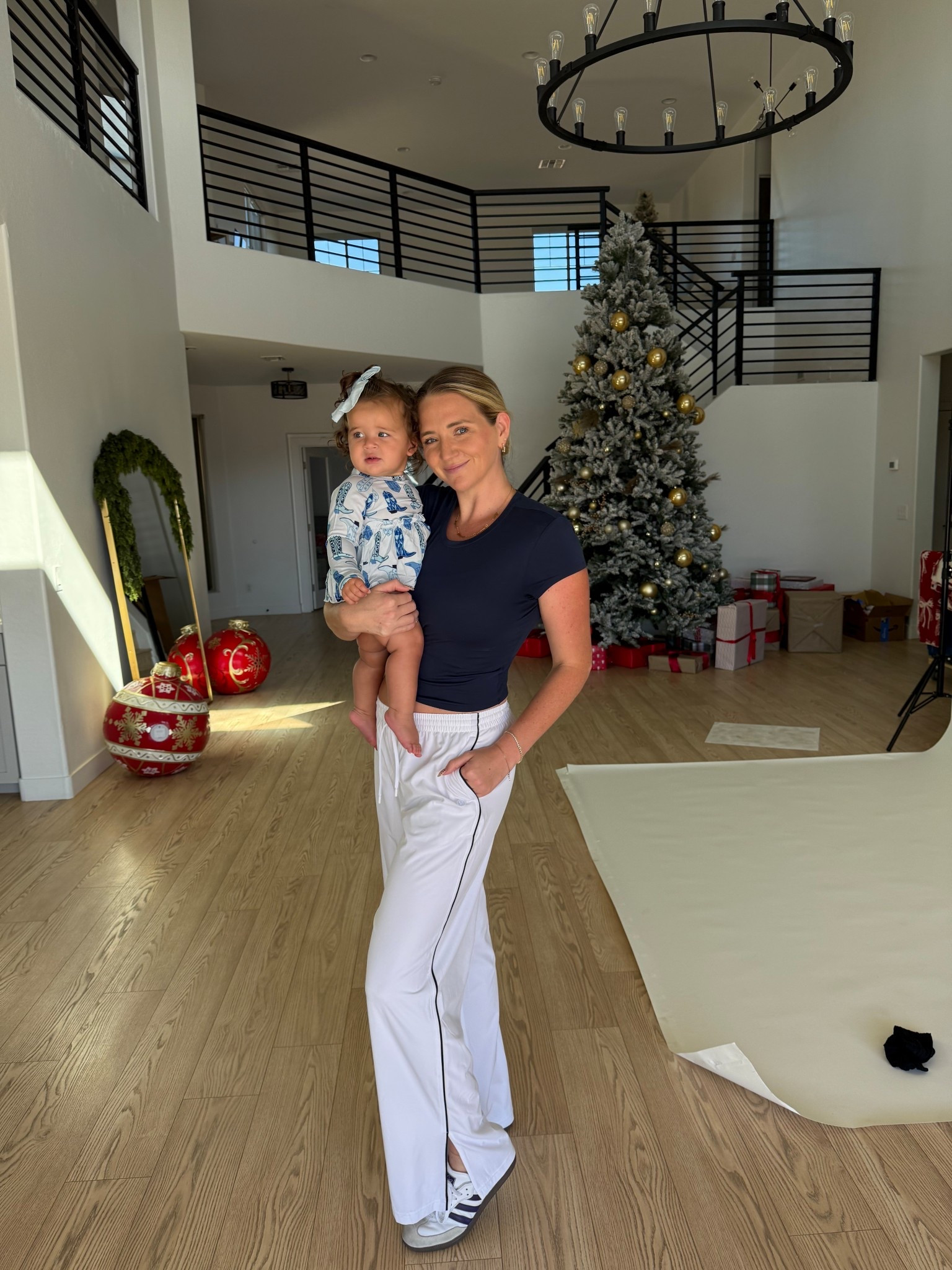 OOTD 🤍






Lululemon, Abercrombie, Comfy OOTD

#LTKStyleTip #LTKItBag