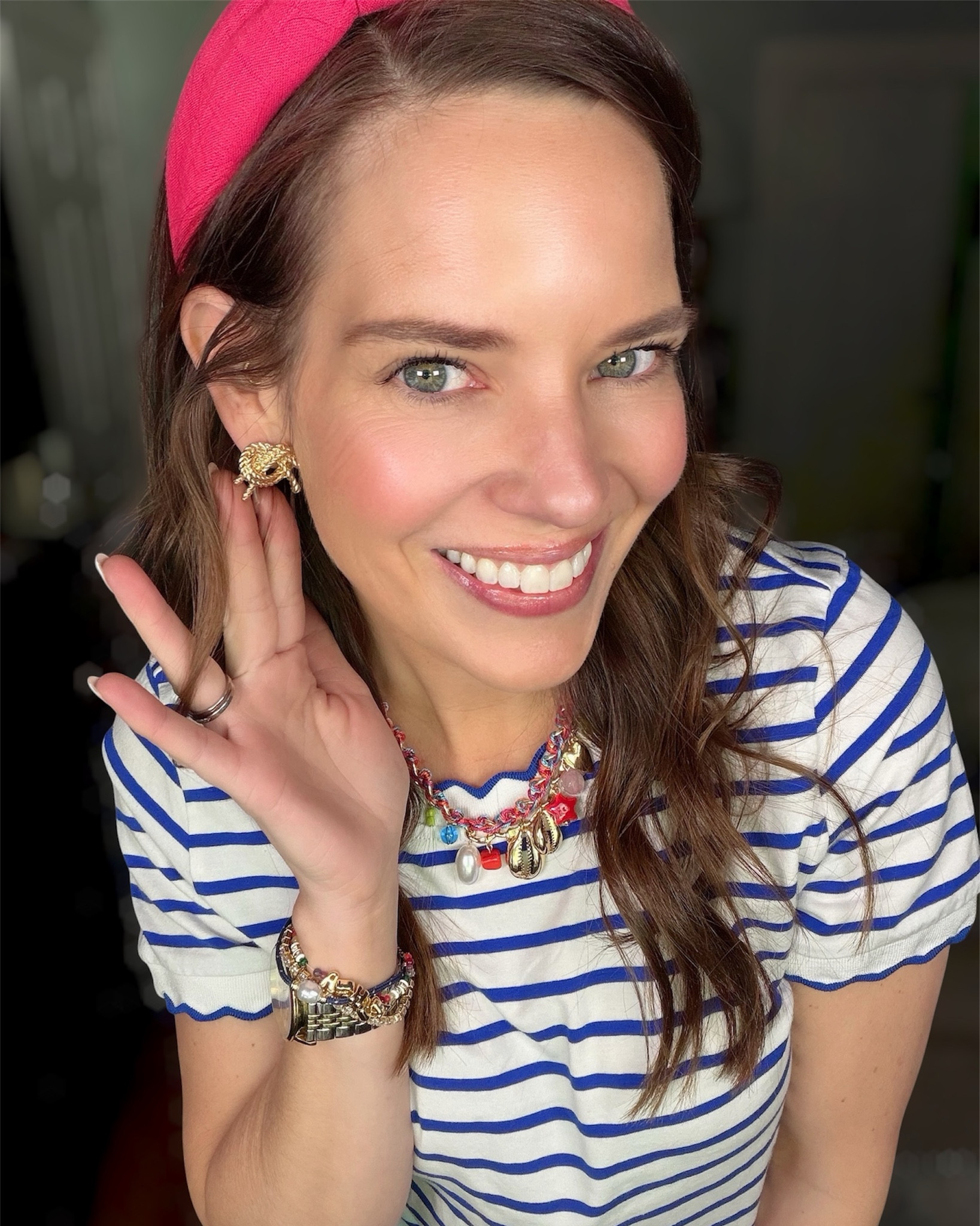 Classic Coastal Stripes & Summer Neutrals Outfit ❤️🤍💙


The easiest summer outfit combo—classic blue + white stripes paired with crisp neutral shorts for a clean, coastal look 🌊✨ This scalloped stripe tee is lightweight, flattering, and under $20 (such a good Amazon find!) 🙌 Paired with comfy high-rise shorts, a fun jelly mini tote, and the cutest red knotted headband for a pop of color ❤️

Finished with playful beaded slides and layered jewelry for that effortless, put-together vibe that works for everyday, beach days, or casual summer outings ☀️

amazon summer outfit, striped tee outfit, casual summer style, affordable summer fashion, coastal preppy outfit, red white blue outfit, everyday summer outfit, budget friendly fashion, cute summer basics

#LTKPetite #LTKootd #LTKOver40