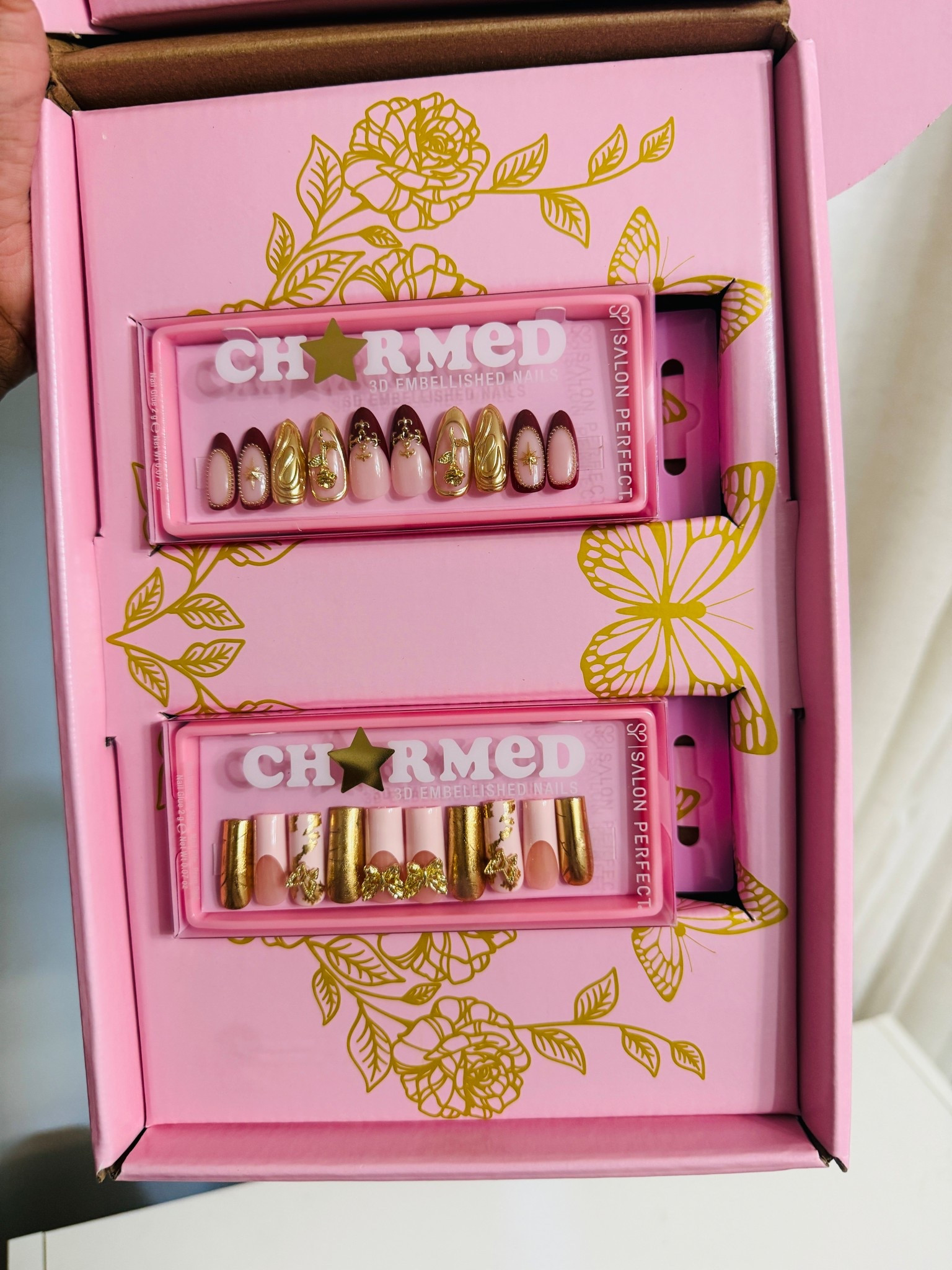 Stylish press on nails from Salon Perfect available at Walmart 

#LTKStyleTip #LTKBeauty