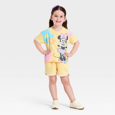Toddler Girls' 2pc Disney Minnie Mouse Daisy T-Shirt & Shorts Set - Yellow 3T | Target