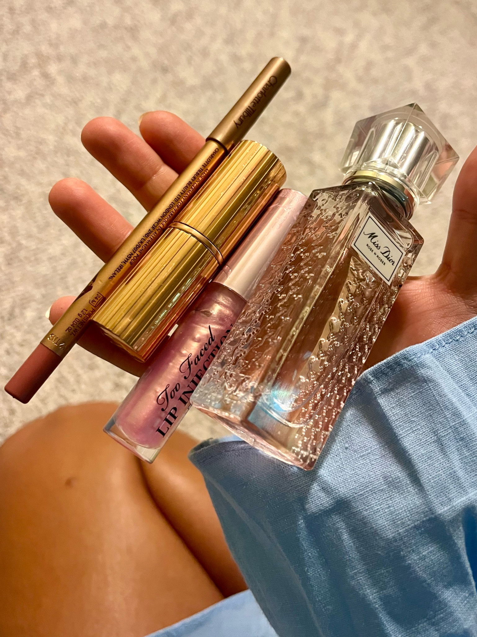 Purse Essentials 

#LTKBeauty #LTKStyleTip