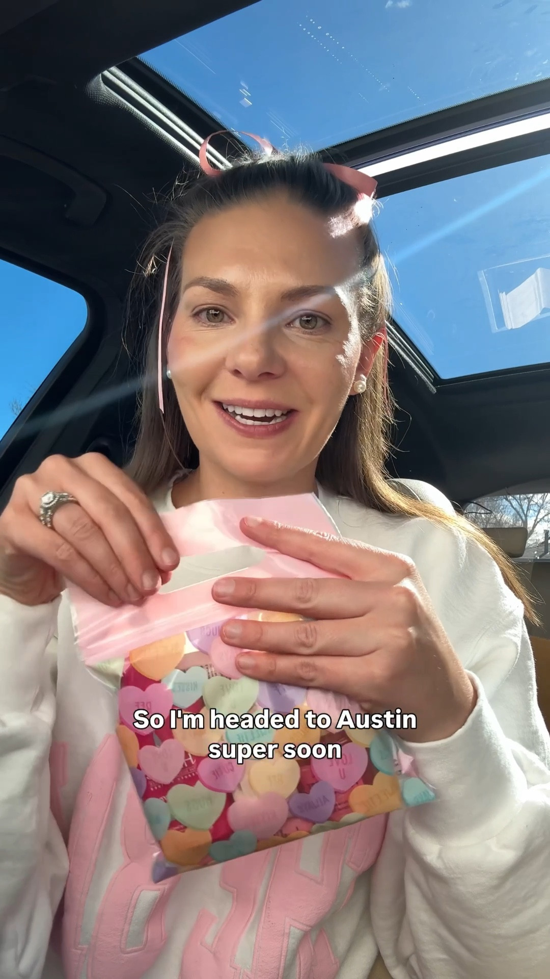 Flight Attendant treat bags 💕 of course they are valentine themed and this time I am making 4 of them for my FAs and 2 of them for my gate agents! 

everything I included 💕 
- @graceandstella under eye masks
- @celsius energy drink packet
- @sunbum chapstick
- @bathandbodyworks hand sanitizer
- @hempz mini lotion
- Valentine chocolates
- A few dollars to tip their shuttle drivers 

#travel #flightattendant #travelhacks #traveltips #travelessentials 
