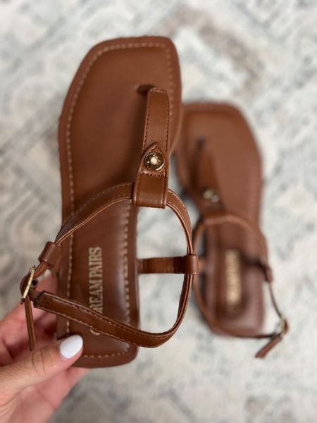 Summer sandals 

Shoes  Amazon finds  summer outfit 

#LTKStyleTip #LTKFindsUnder50 #LTKShoeCrush