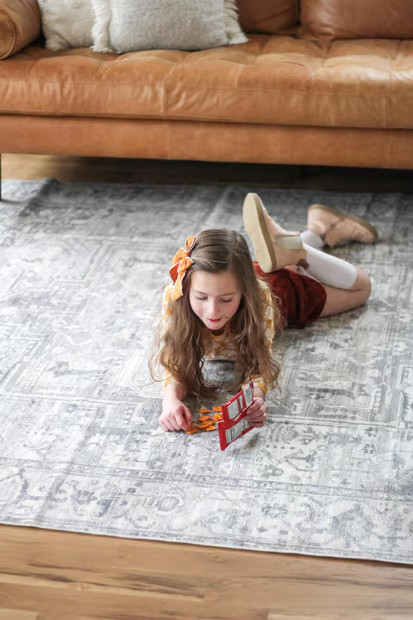 Gray Atrium Medallion Washable 9' x 12' Area Rug | Rugs USA