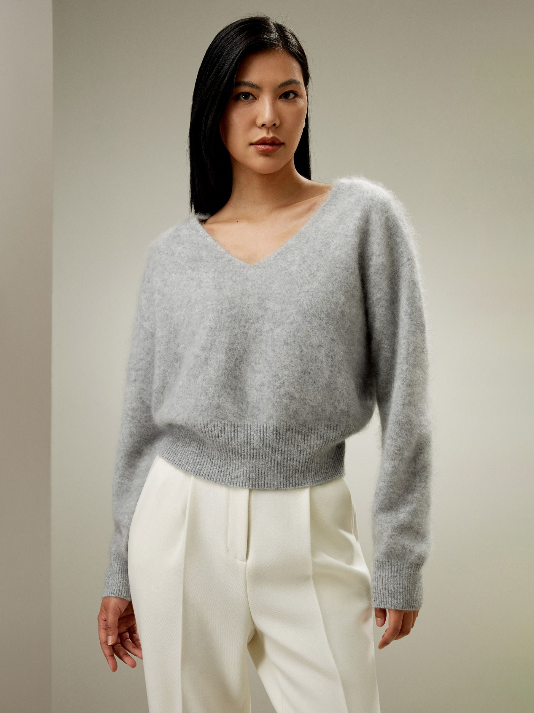 Brushed V-Neck Cashmere Sweater | LilySilk