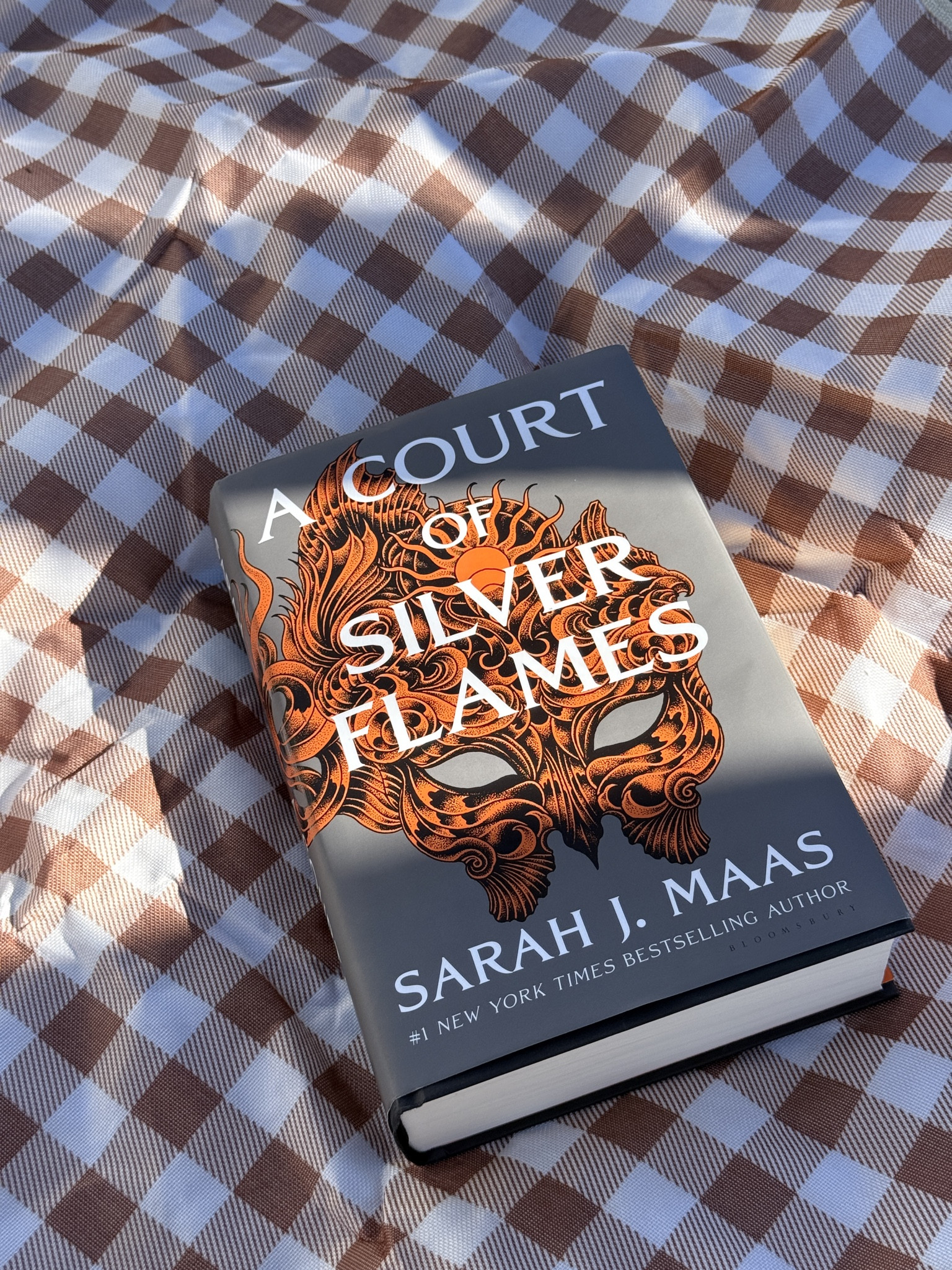 I finally caught up on the A Court of Thorns and Roses series, and I’m not okay. 🫠 Getting ready for the new release in October, and this one… obsessed. If you’re into fantasy romance books, this is your sign.
#ltkreads #booktokreads #fantasybooks #romantasy #bookseries #acotar #sarahjmaas #bookish #booktok



#LTKdayinmylife #LTKselfcare #LTKstorytime