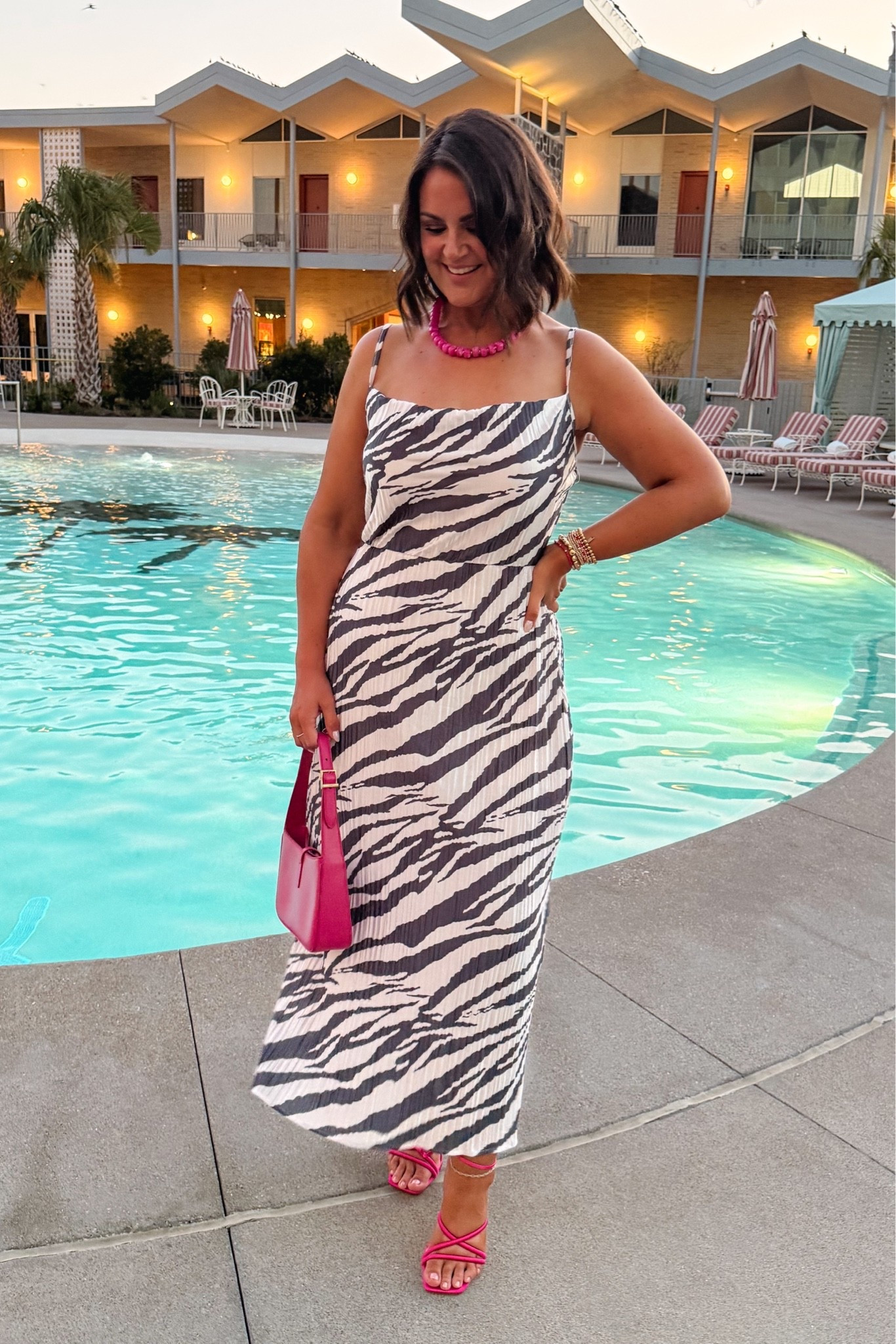 Large dress

Size 12, midsize, summer outfit, date night,  vacation outfit, affordable style

#LTKootd #LTKMidsize #LTKOver40