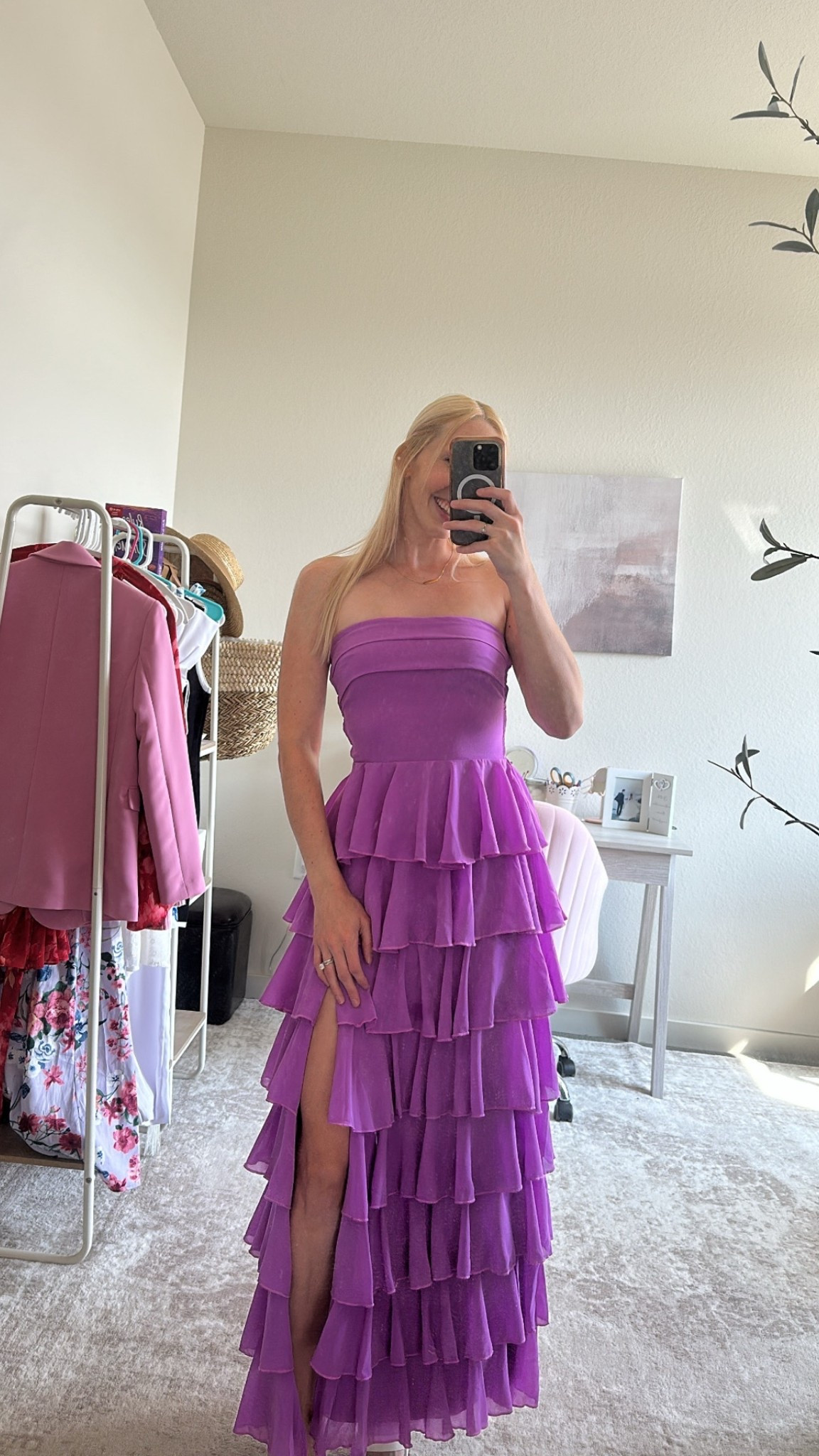 Ruffle tiered maxi dress from @Beginning Boutique US 💜

So pretty! Has a corset style back so you can make the dress tighter or looser! Perfect to wear as a summer or fall wedding guest dress!


Wedding guest dress, tiered maxi dress, ruffle dress, strapless purple dress, fall wedding guest dress, wedding guest outfit

#LTKootd #LTKWedding #LTKgrwm