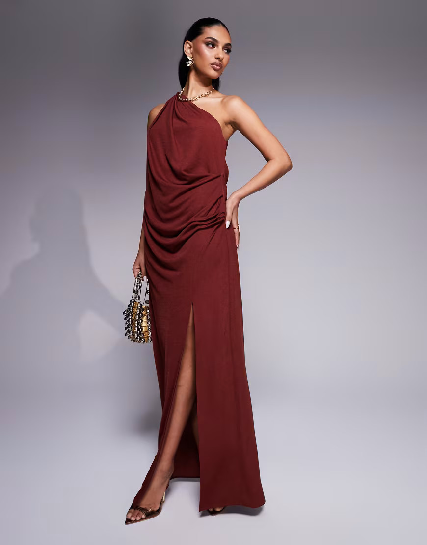 ASOS DESIGN – Anschmiegsames, drapiertes Maxikleid in Rostrot mit One-Shoulder-Träger-Schwarz | ASOS (Global)
