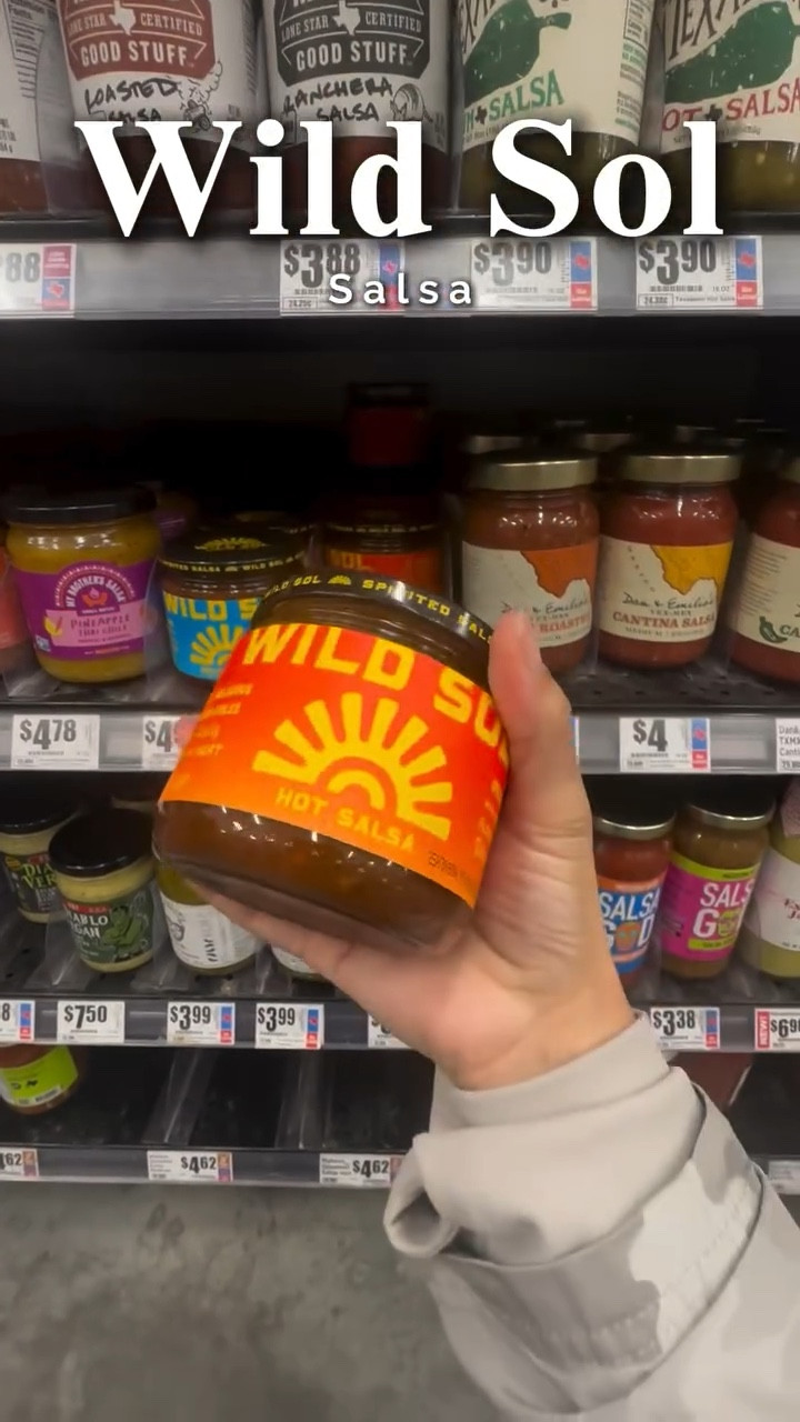 i have seen @wildsol so often & decided it was time to try it too! i picked up the mild & spicy jars from my local @heb. Each variety of Wild Sol is made with fresh, high-quality ingredients. It complimented my dinner so well & I know the sauces will smack with some tortilla chips too or with eggs for breakfast. It’s not like other salsas I’ve tried that are super tangy. This is more savory 

Would you add this to your pantry too? 

#partnership #dallashummingbirds