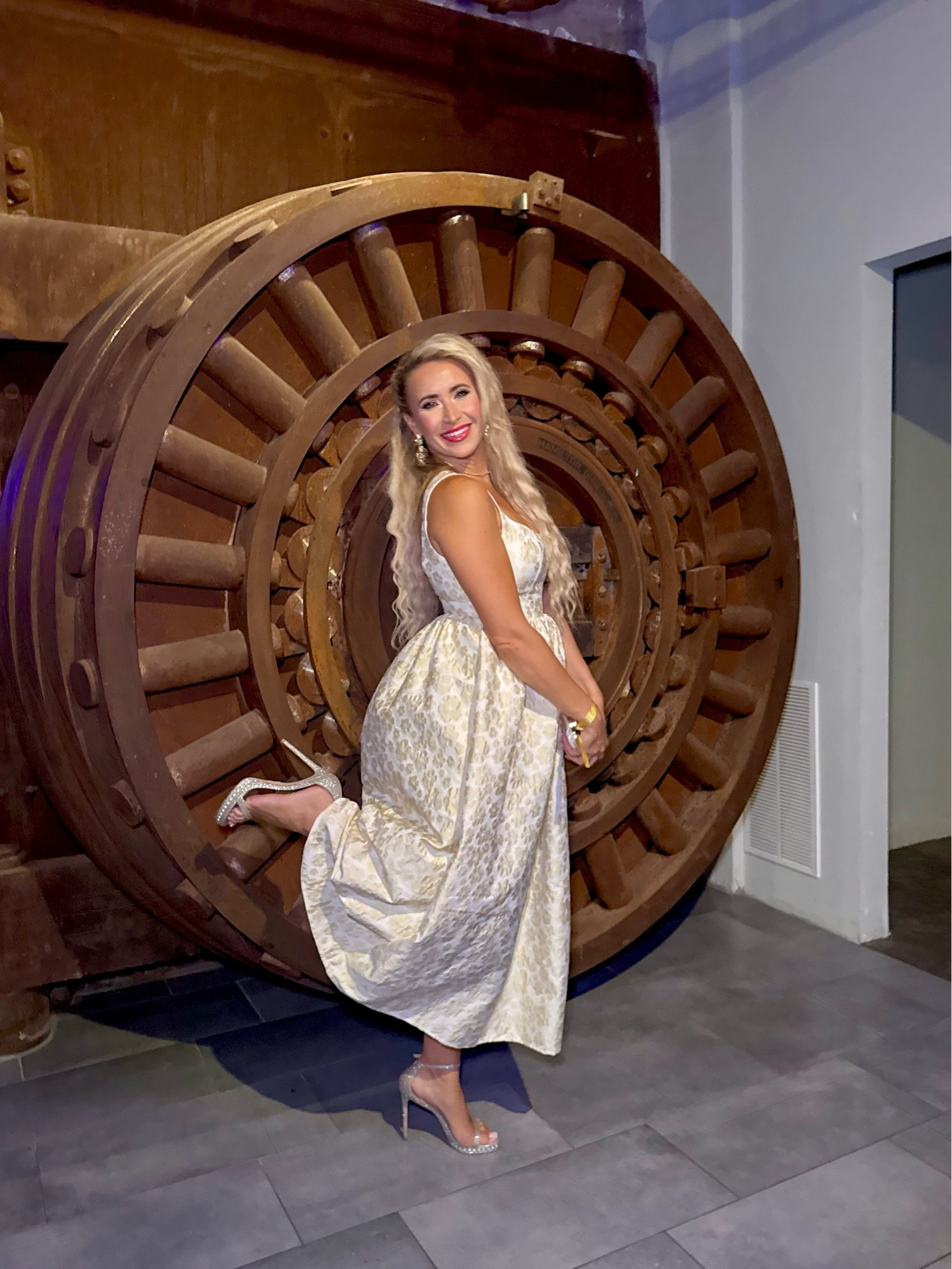 Houston Modern Luxury Magazine Wine & Dine Party. Wearing @VICI 35% off with code Hayley35

#LTKootd