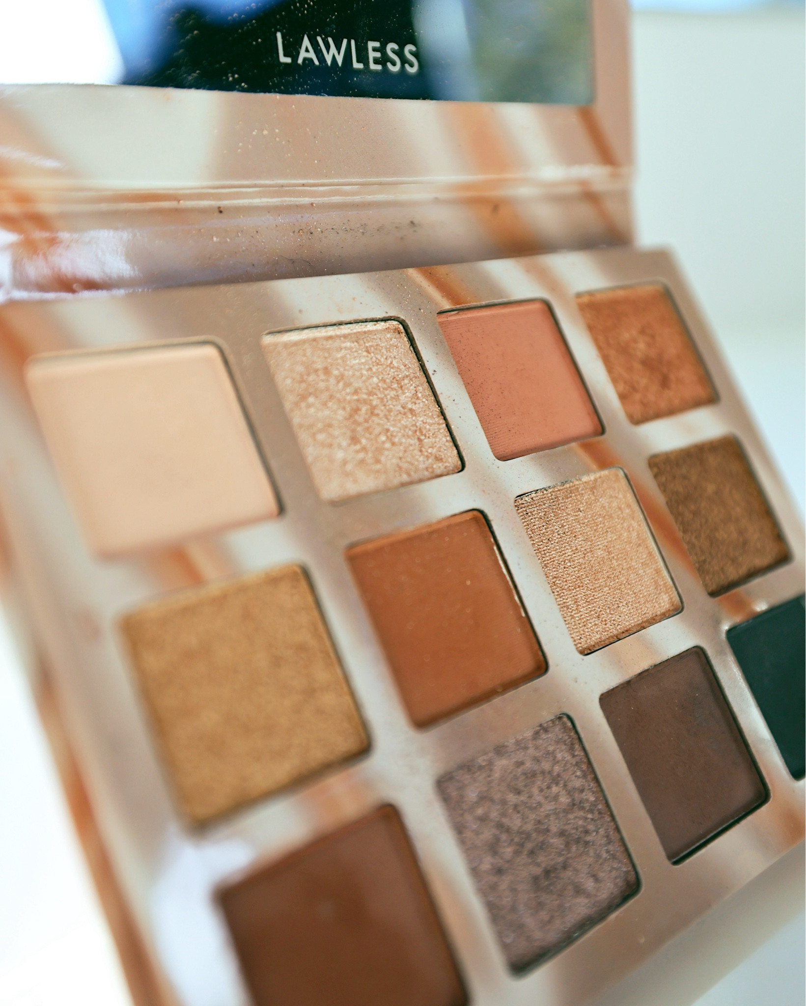 I have used and LOVED this eyeshadow pallet by Lawless for so long now. It’s got the perfect shades for every day. Part of my glowing beauty products lineup 😍

#LTKBeauty #LTKSeasonal #LTKOver40