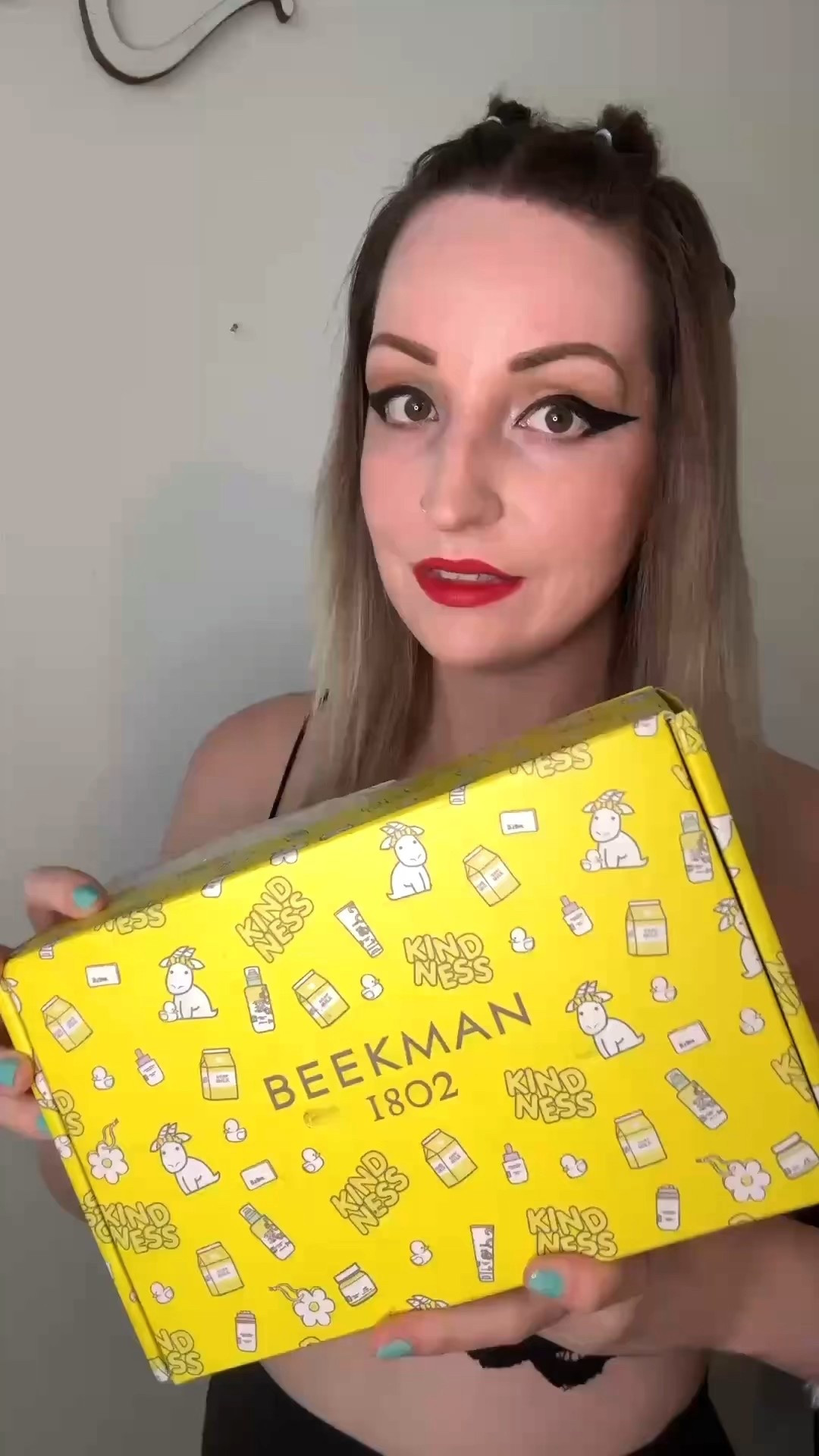 Hydration and toning all in one facial mist🤩 @beekman1802 #KindnessKrew 20% off your order with code: KRISTINFROMSEATTLE20 🐐💛 

I definitely get the hype of this product!😍 & it’s amazing for sensitive skin 👏🏻 #sensitiveskincareproducts #beekman1802 #cleanskincare #skincareroutine

#LTKSeasonal #LTKBeauty #LTKSaleAlert