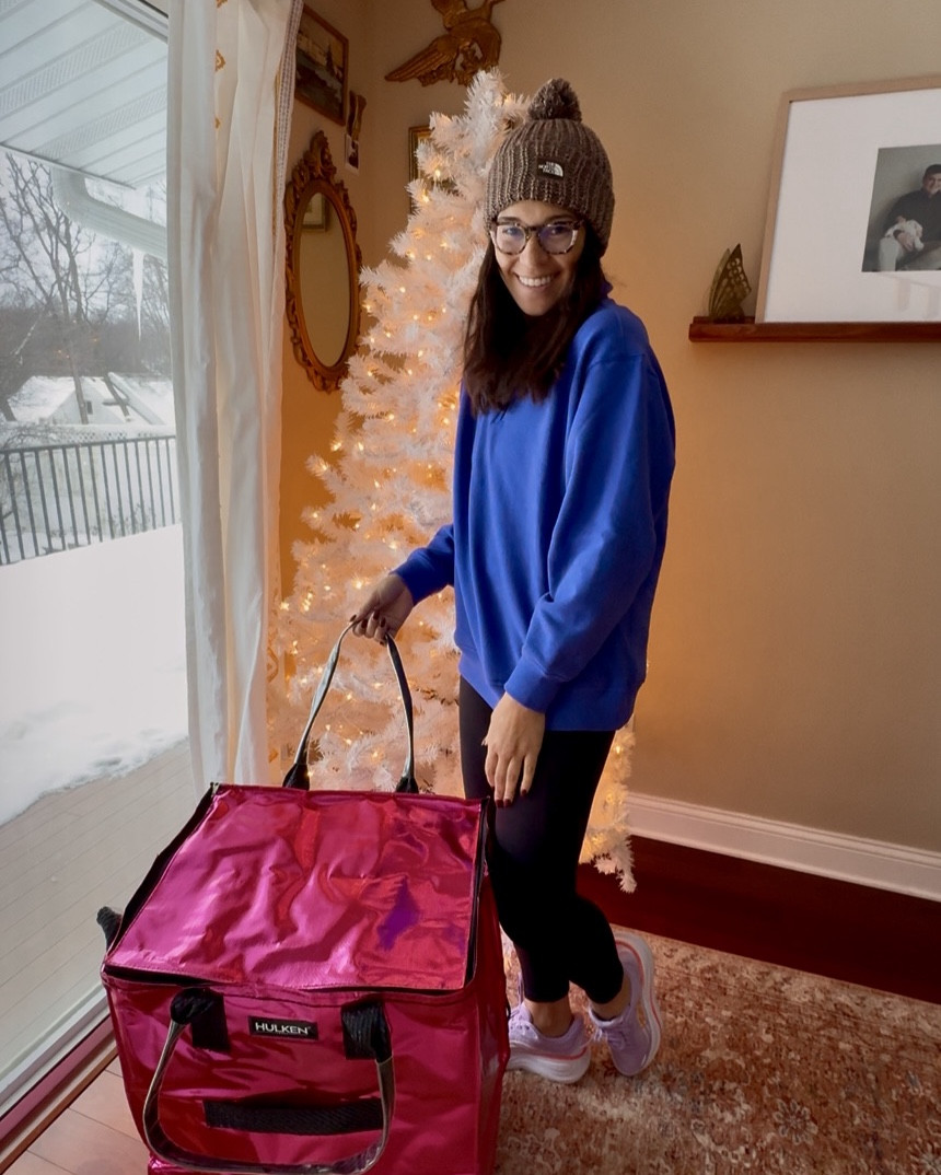 My new favorite 🩷
——
This Hulken bag (I have size large) is INCREDIBLE! I have so many ways I want to use it and I’m so excited 🤩 catch me using this bad boy
•while thrifting
•when running grocery shopping/running errands
•hauling laundry
•bringing packages to the post office
•on road trips/as luggage 
——
——
Hulken / Hulken bag / Mom / Mom life / errands / reseller / thrifter

#LTKGiftGuide #LTKdayinmylife #LTKmomlife