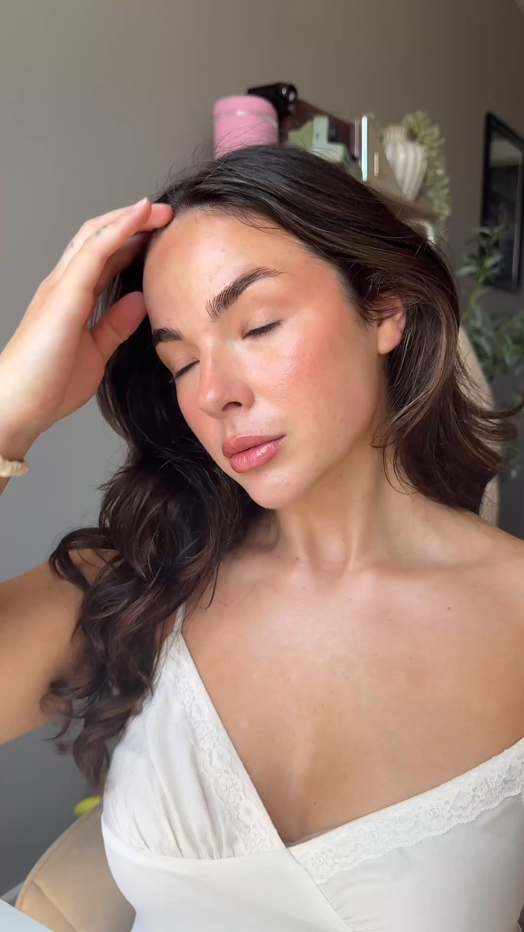 Soft and natural makeup routine✨

#LTKBeauty #LTKFindsUnder50