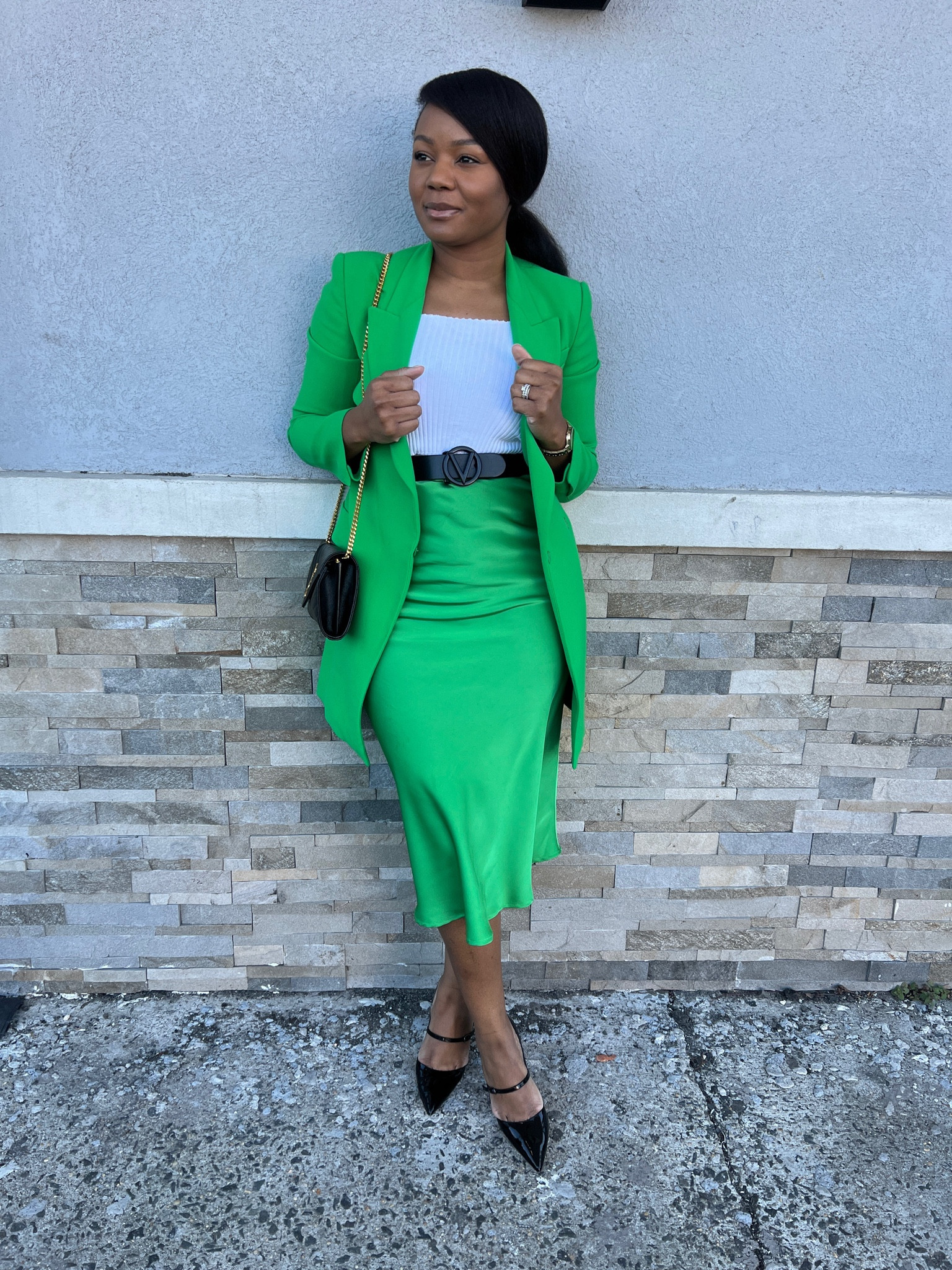 A POP OF COLOR:  💚Vibrant Green
.
.
.
.


#LTKsalealert #LTKfindsunder50