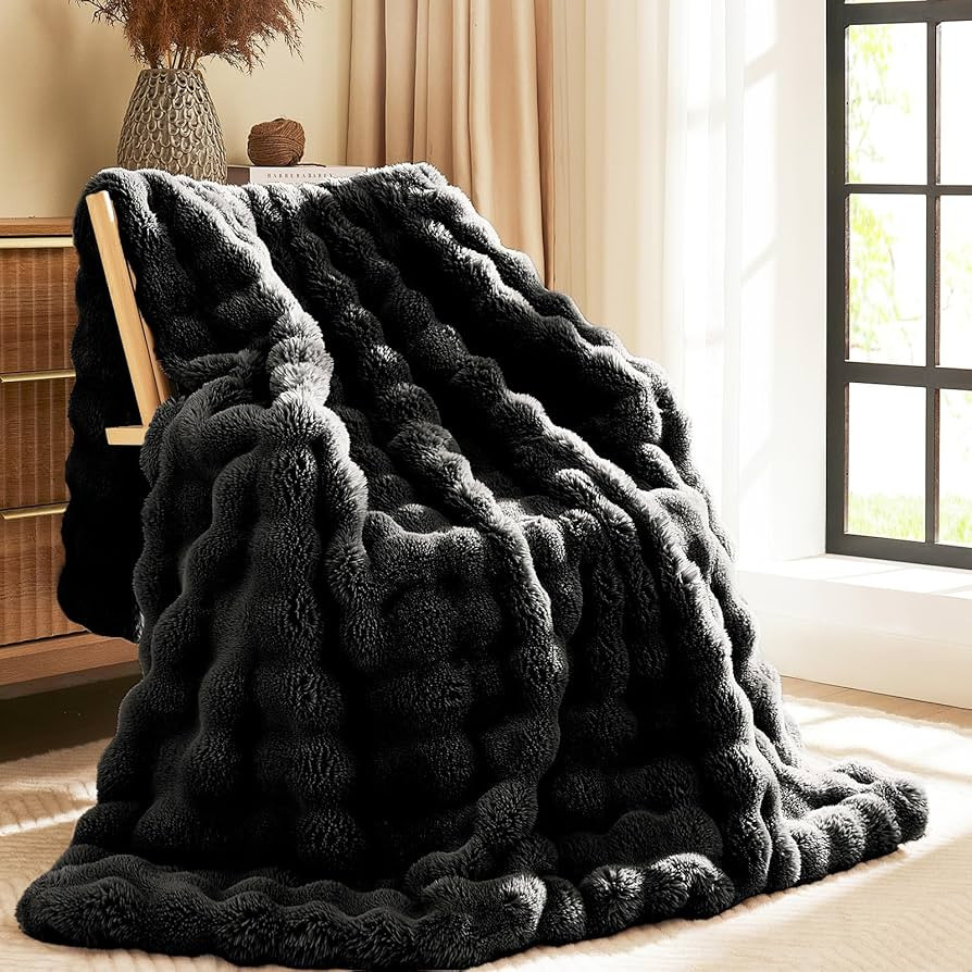 L'AGRATY Faux Rabbit Fur Blanket: 50" x 60" Luxury Soft Fluffy Thick Fur Throw Blanket for Couch ... | Amazon (US)