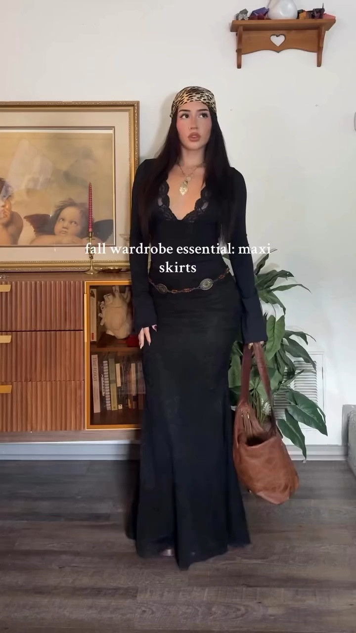 bury me in a maxi skirt #maxiskirt #falloutfit #wardrobeessentials #outfitideas