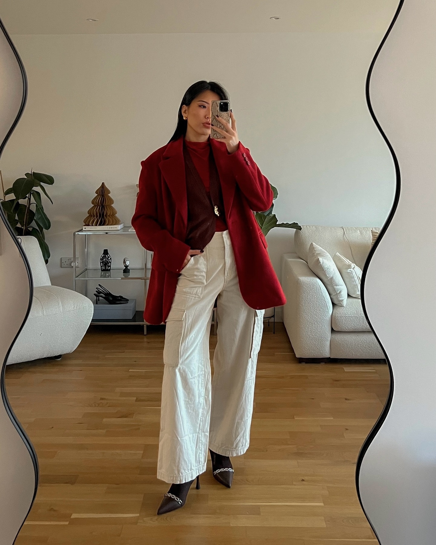 Red is having a moment this winter. Which one would you wear? 



#LTKeurope #LTKover50style #LTKstyletip