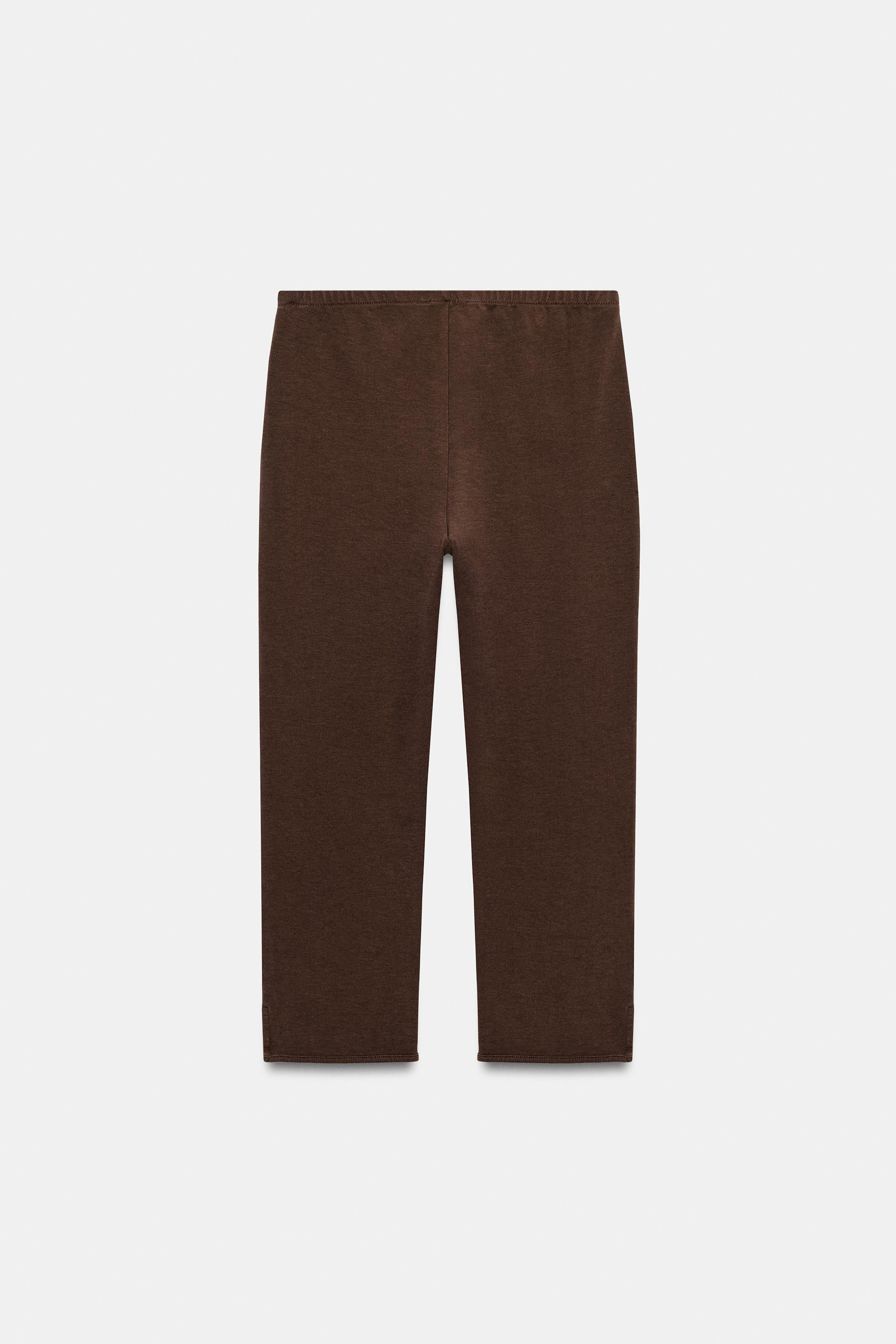 Pants made from cotton blend yarn. Mid-rise with elastic waistband. | Zara US