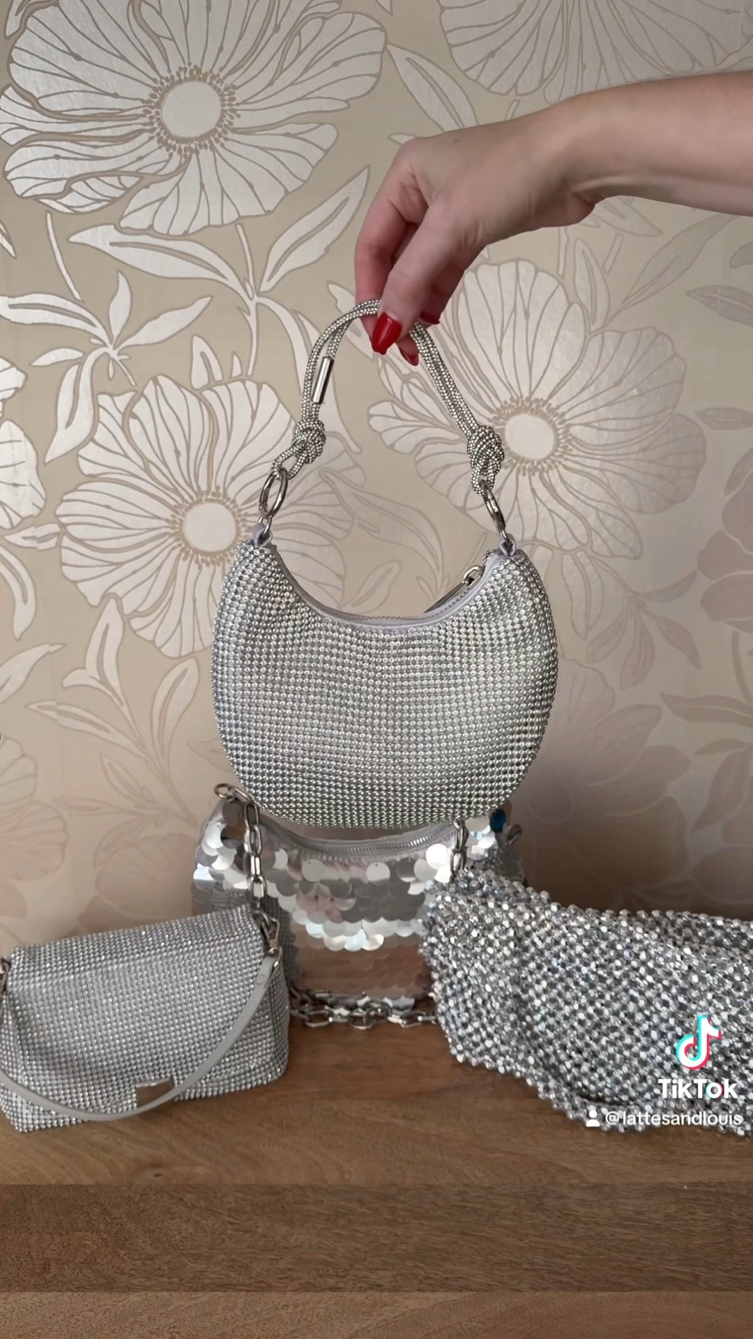 Under $50 sparkly handbags perfect for the holiday season! 

Rhinestone handbag, sequin handbag, target

#LTKfindsunder50 #LTKHoliday #LTKitbag