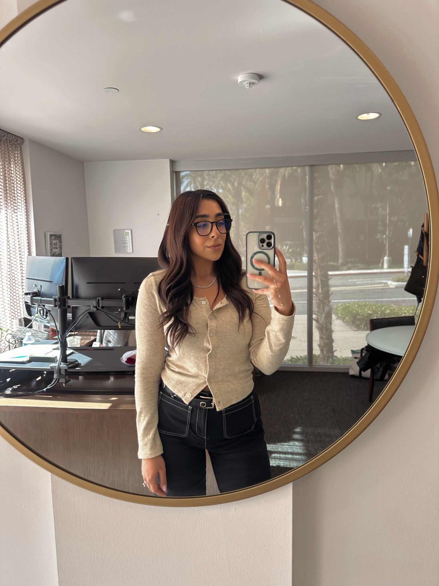 Loft has easily become my go-to for all things workwear 🤝🤍

#LTKWorkwear #LTKootd #LTKSaleAlert