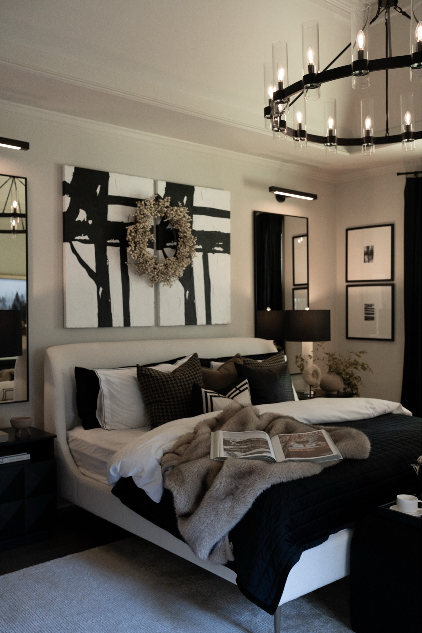 Loving the vibe of this room for Fall! Cozy, warm and so inspiring!

House of Valentina, bedroom, fall decor

#LTKStyleTip #LTKSeasonal #LTKHome