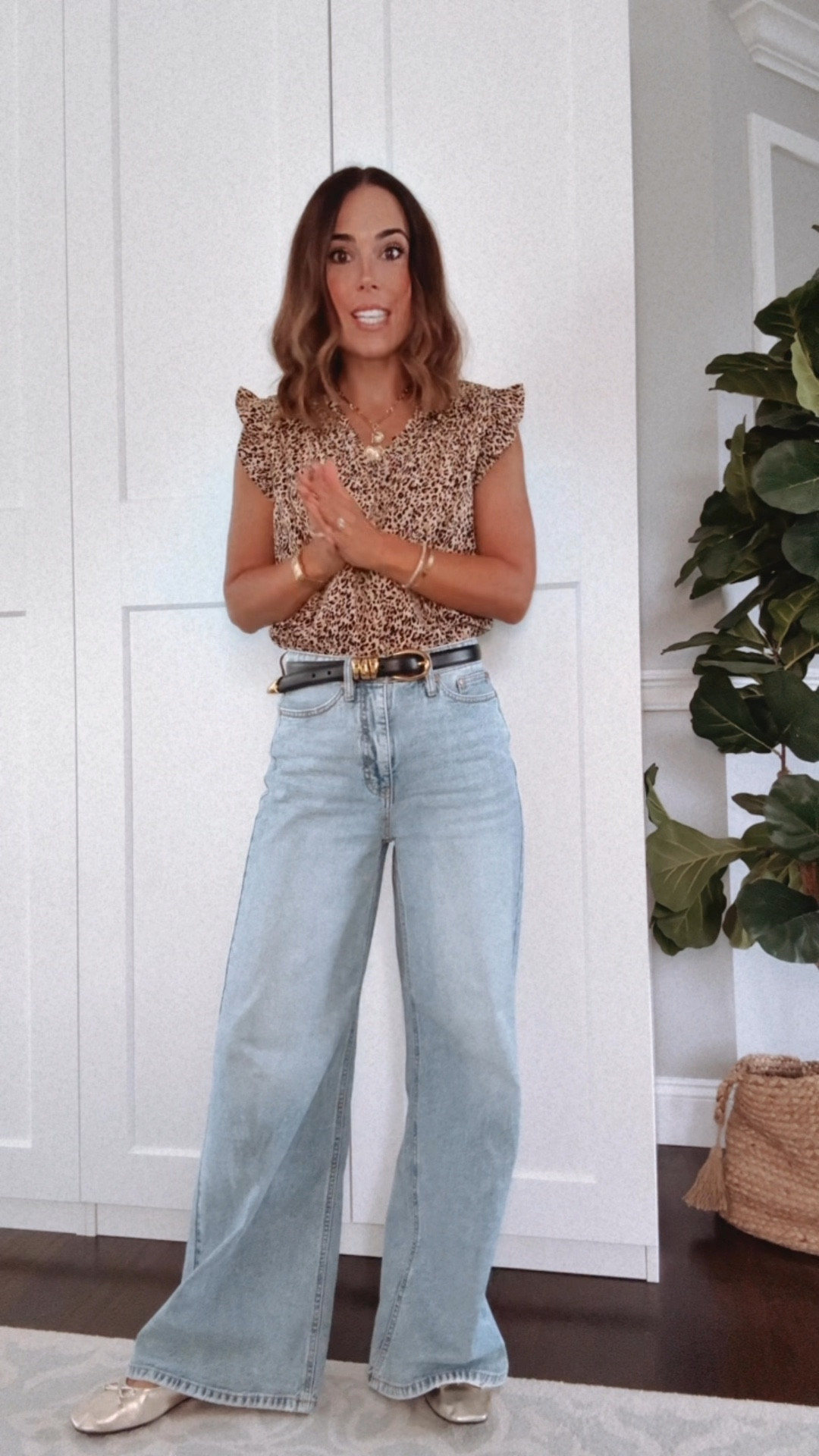 Macys jeans wearing size 2 short and XS in the top!

#LTKFindsUnder50 #LTKOver40 #LTKStyleTip