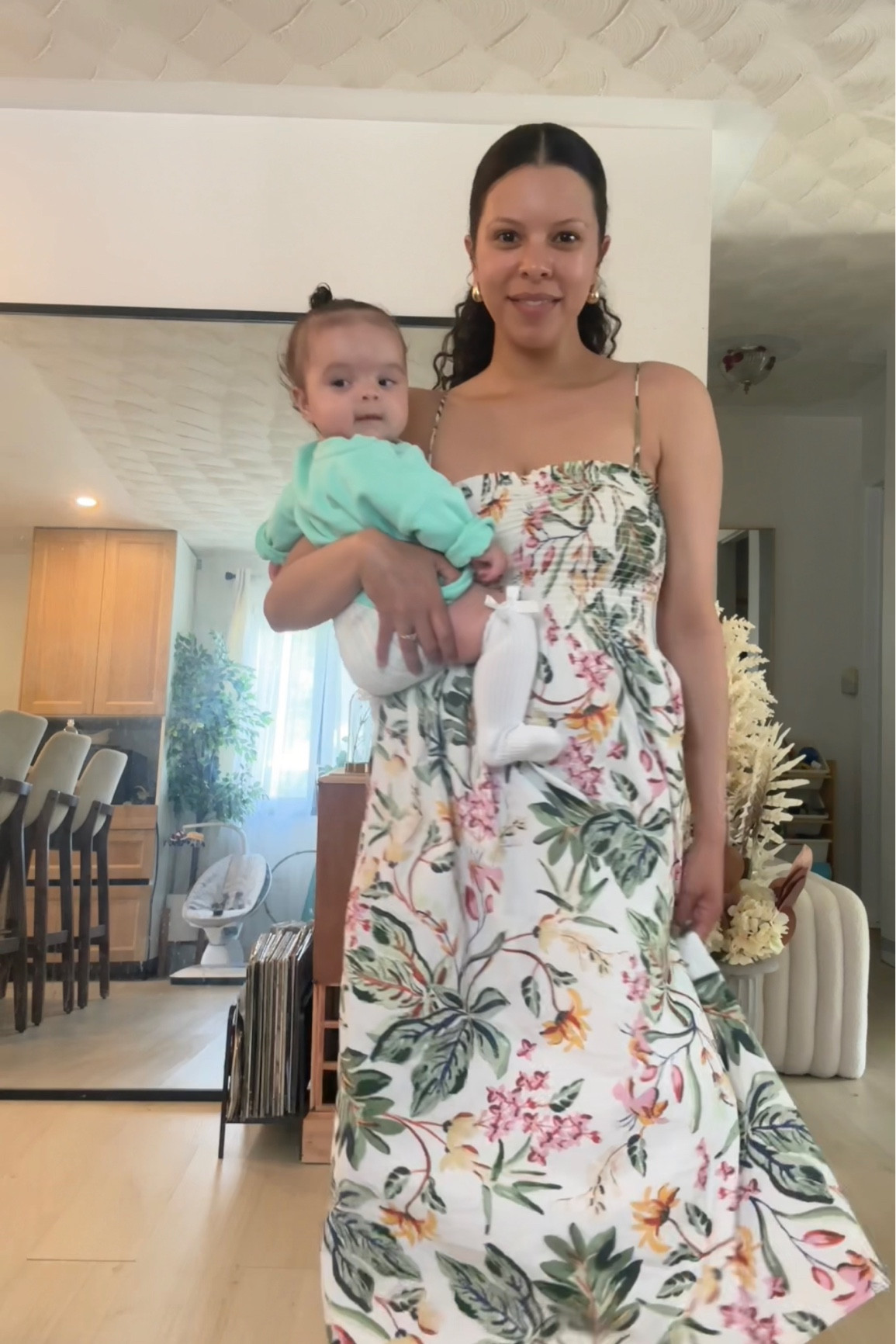 One of my favourite current summer dresses 🙌🏽 shop my fit below ✨



#LTKstyletip #LTKcanada #LTKsummer