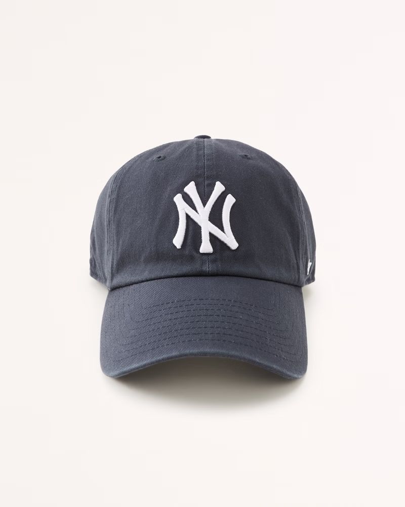 Abercrombie & Fitch Men's New York Yankees Dad Hat in Navy Blue - Size 1 SIZE | Abercrombie & Fitch (US)