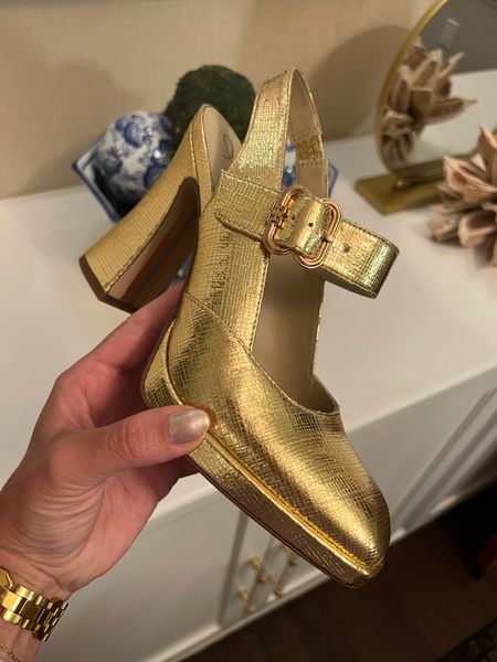 Gold metallic Mary Jane’s!  

#kbstyled #maryjanes #maryjaneshoes #metallicheels #goldmetallicshoes

#LTKshoecrush