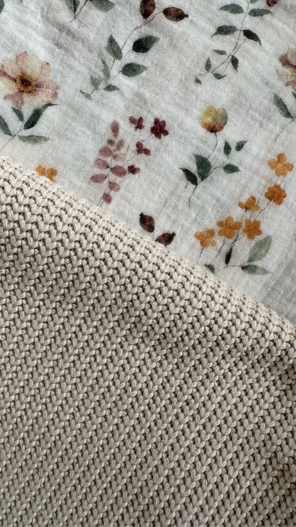 Sewing community I need your help to make a baby/toddler blanket!! 🙏🏻

Any tips and suggestions are welcome! The baby will be born in a month so I want to finish the blanket and send it as soon as possible!
#sewingtok #sewingdiy #babyblanket #sewing