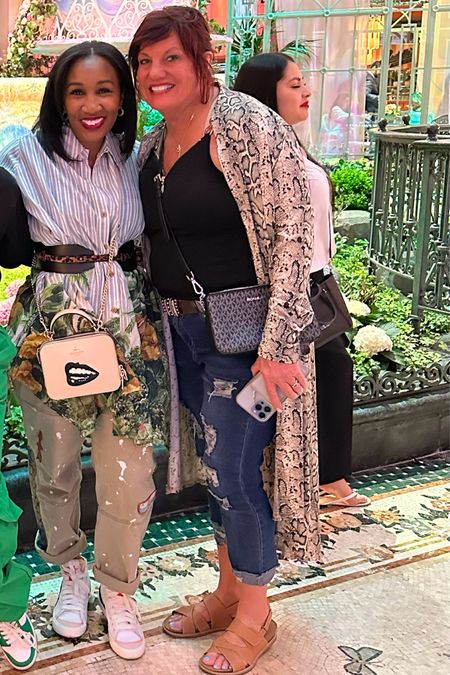 What To Wear In Vegas In March - Shaunda’s and Jane’s outfits 