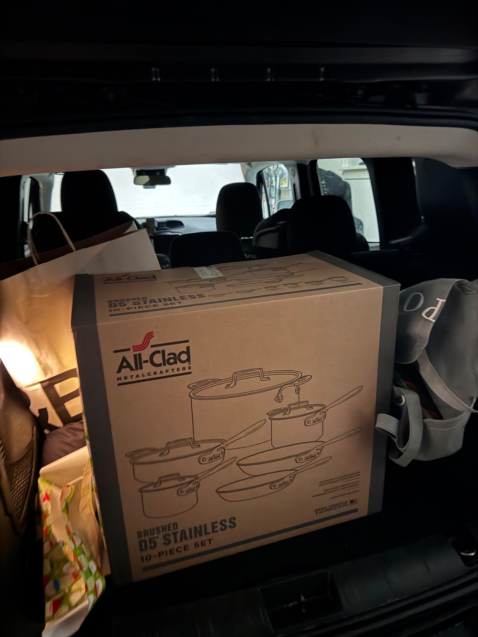 Happy new year! 😍😍 the best gift ever from all clad 😍 Best cookware set for everyday cooking .. Best kitchen gift for new home owners.
I finally unboxed this cookware set and it’s perfect for everyday cooking.
Such a thoughtful housewarming or wedding gift.
Linked here 🤍 •	#LTKGiftGuide
	•	#LTKhome
	•	#LTKkitchen
#kitchengift #housewarmingpartygift #newyeargift #bridalgift #momgift #womengift 