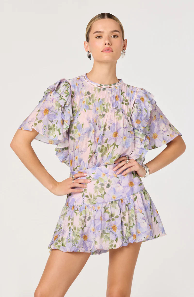 Kinley Ruffle Flutter Sleeve Floral Top - Lilac floral / XS | ASTR The Label (US)