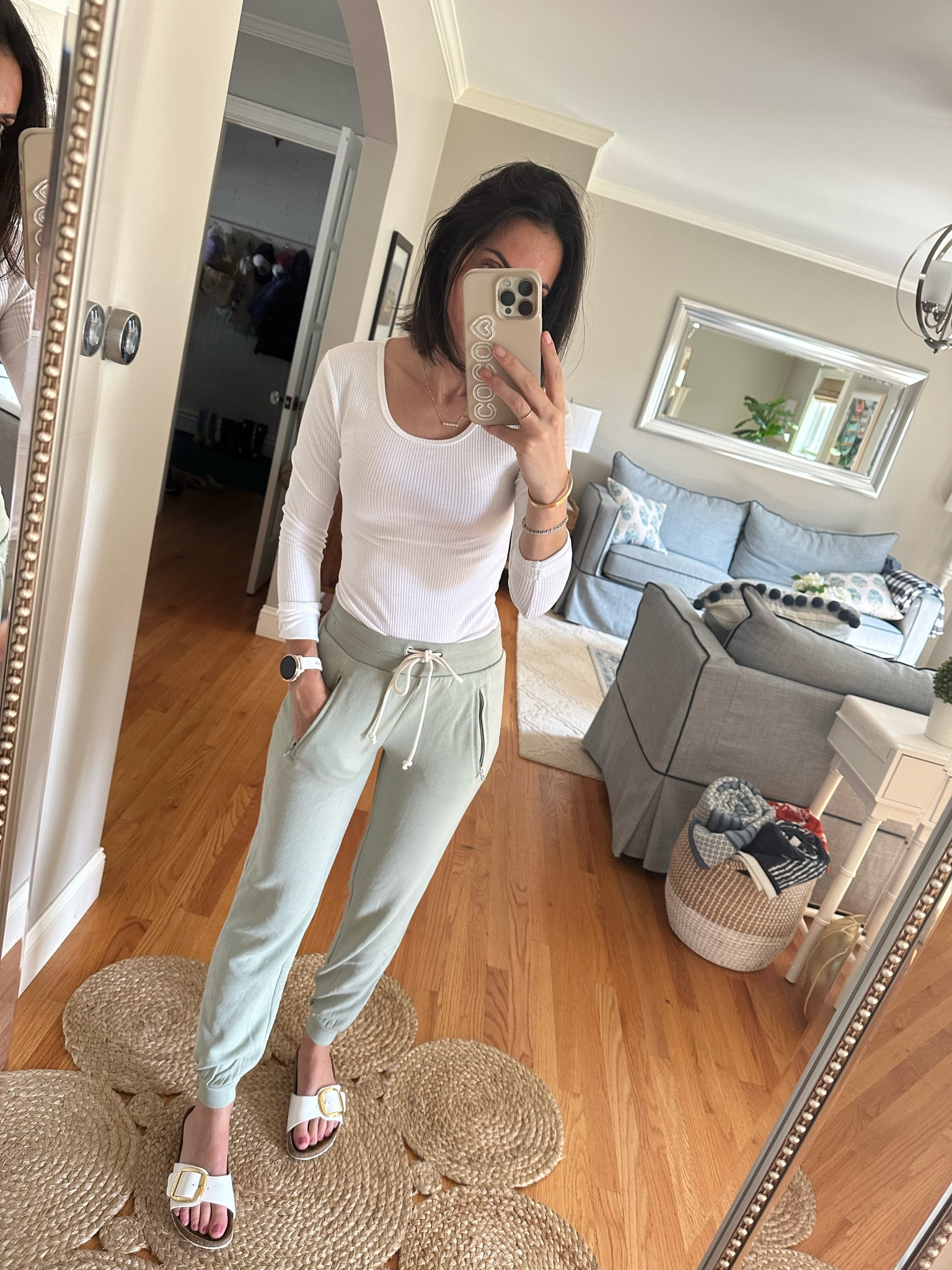 Xs in top
Xxs in pants 


#LTKstyletip #LTKsalealert #LTKfindsunder50