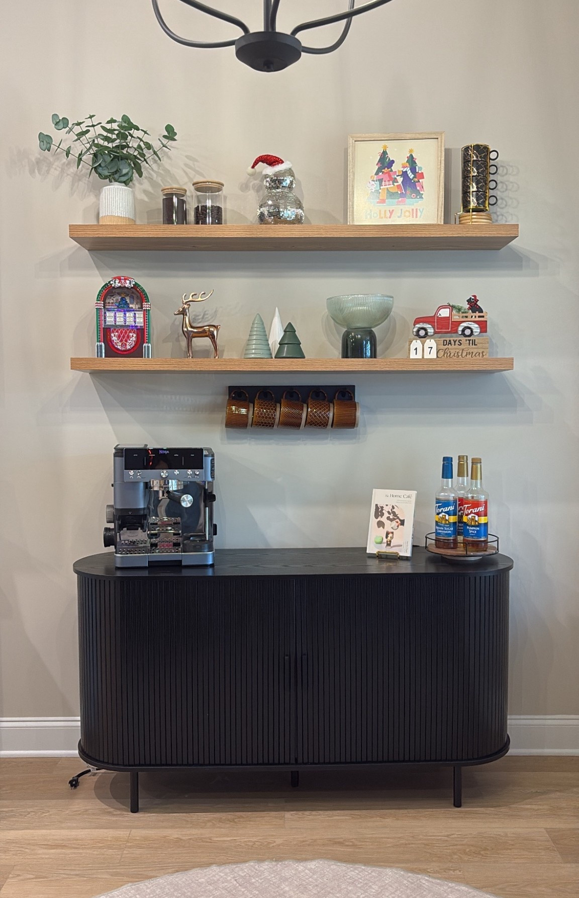 Upgraded our espresso machine & decorated the coffee bar for Christmas 😍☕️ 

#LTKHome