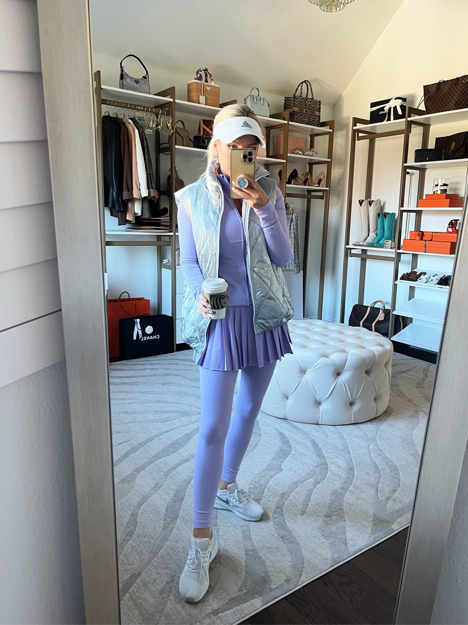 Activewear. Aritzia. Golf outfit. Skort. Vest. Girls golf 

#LTKfitness #LTKitbag