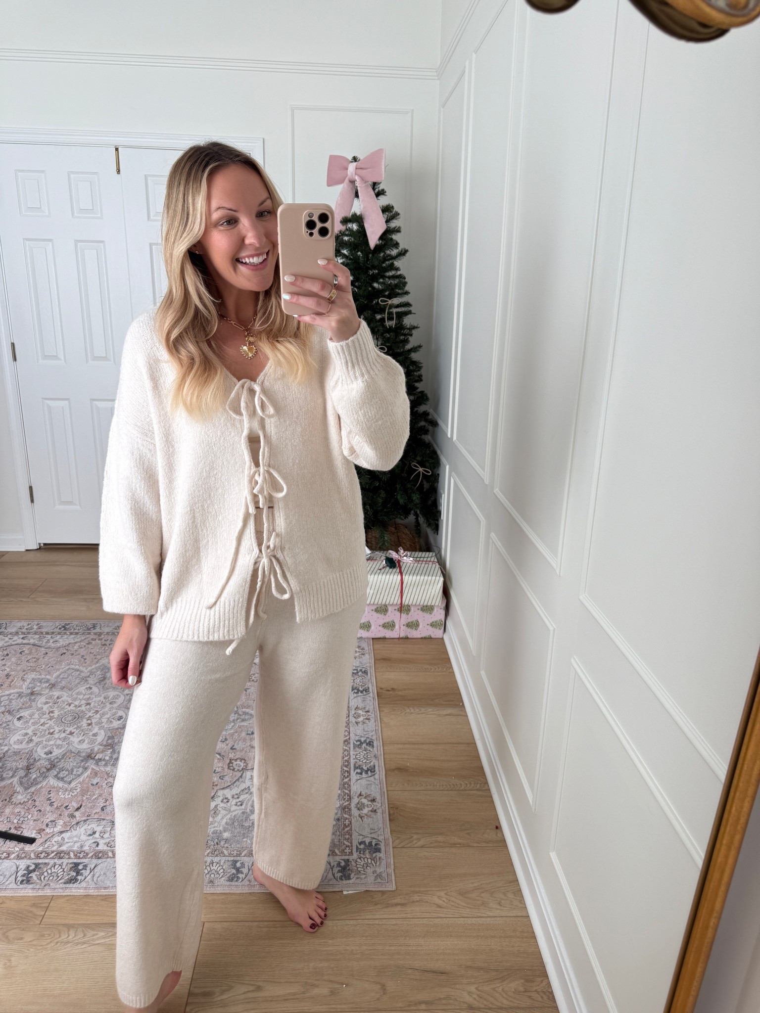 2 piece matching set from Amazon! Love the ties! Loungewear 

#LTKMidsize #LTKFindsUnder100 #LTKSeasonal