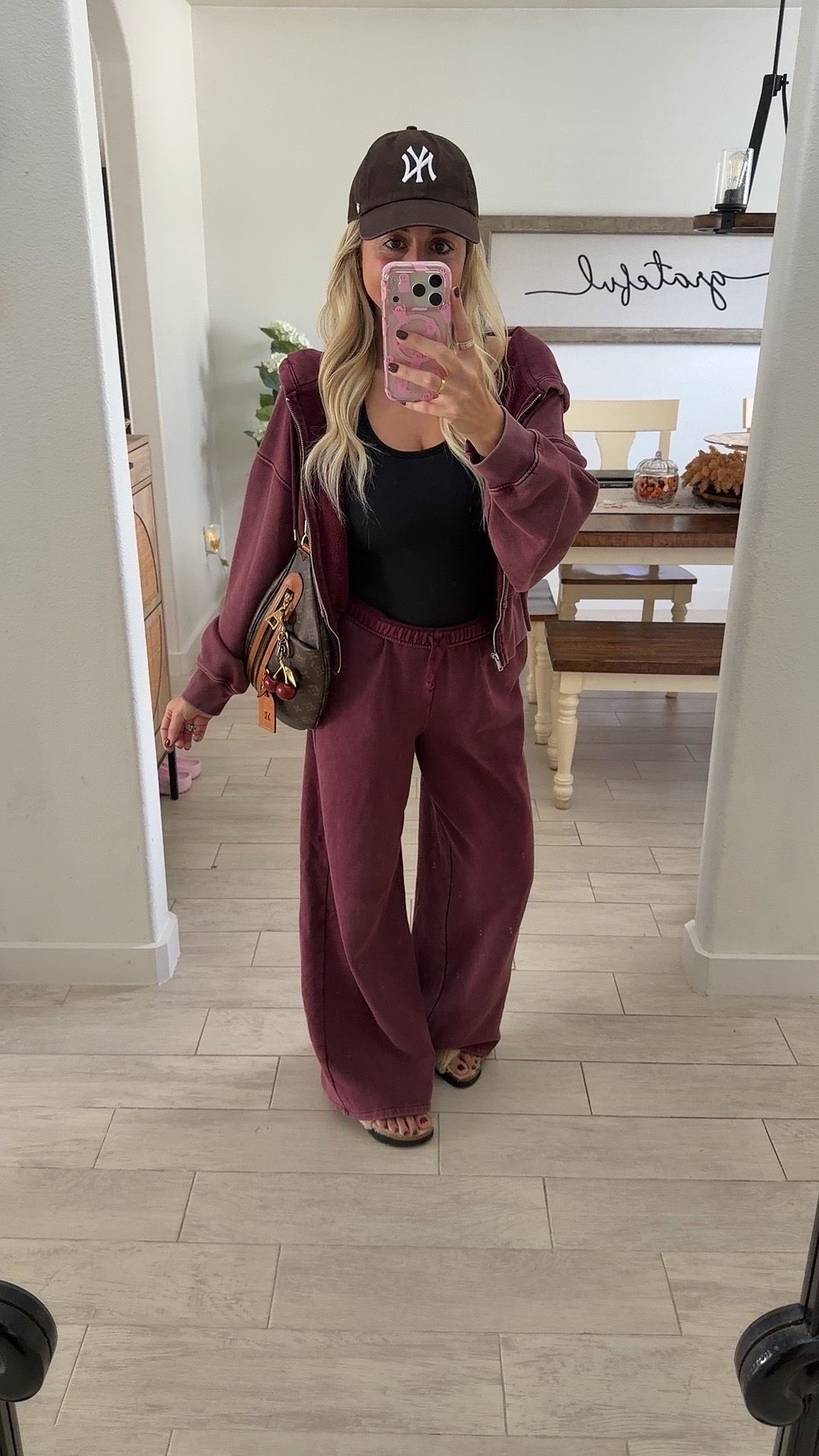 Fall outfit
M jacket
Xs pants
Birks tts
