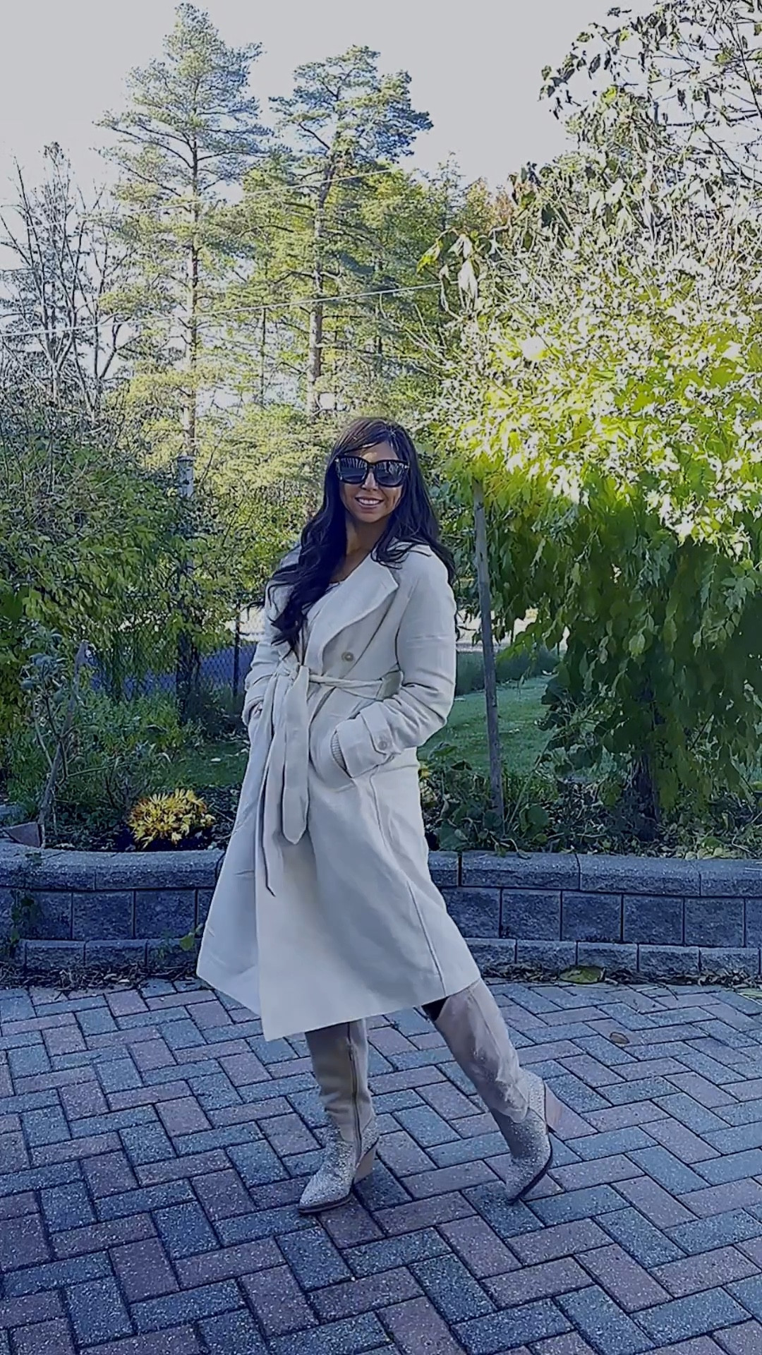 Neutrals & Sunshine = Perfect Fall look 🍂



#LTKstyletip #LTKcanada #LTKfall