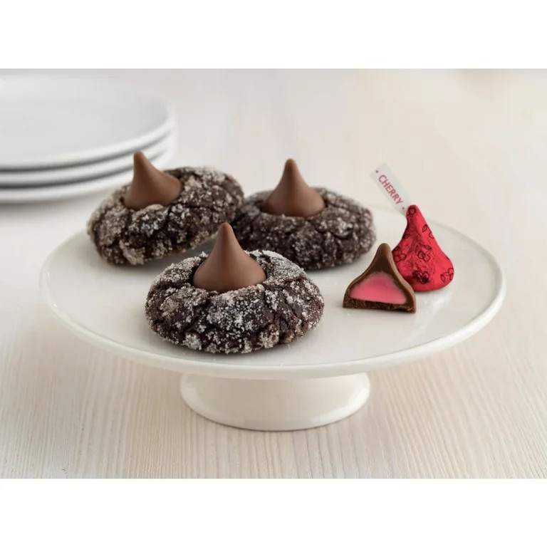Hershey's Kisses Cherry Cordial Flavored Christmas Candy, Bag 9 oz | Walmart (US)